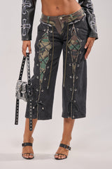 WALK THAT WALK CAPRI PANT
