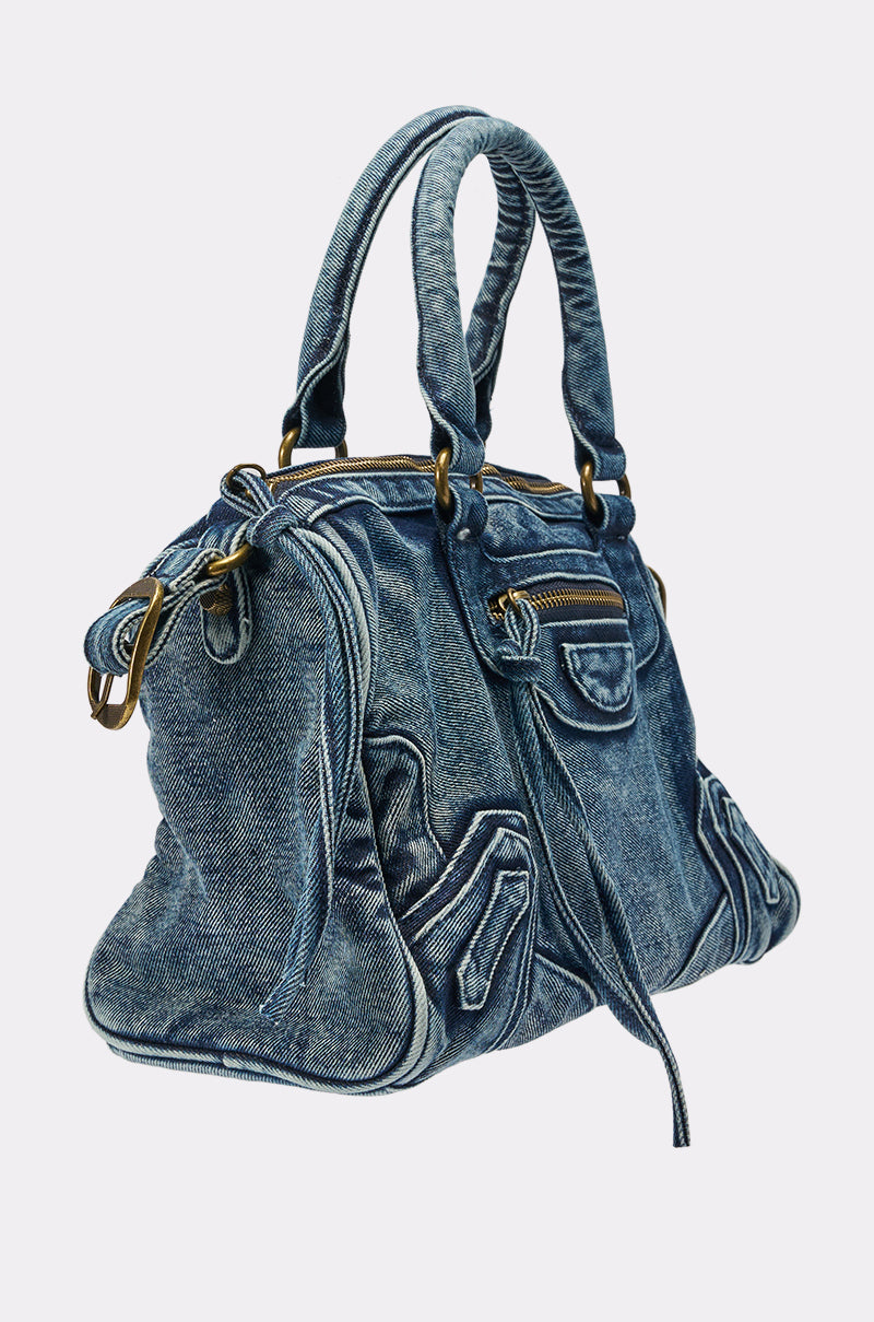 IM THAT GIRL DISTRESSED PURSE