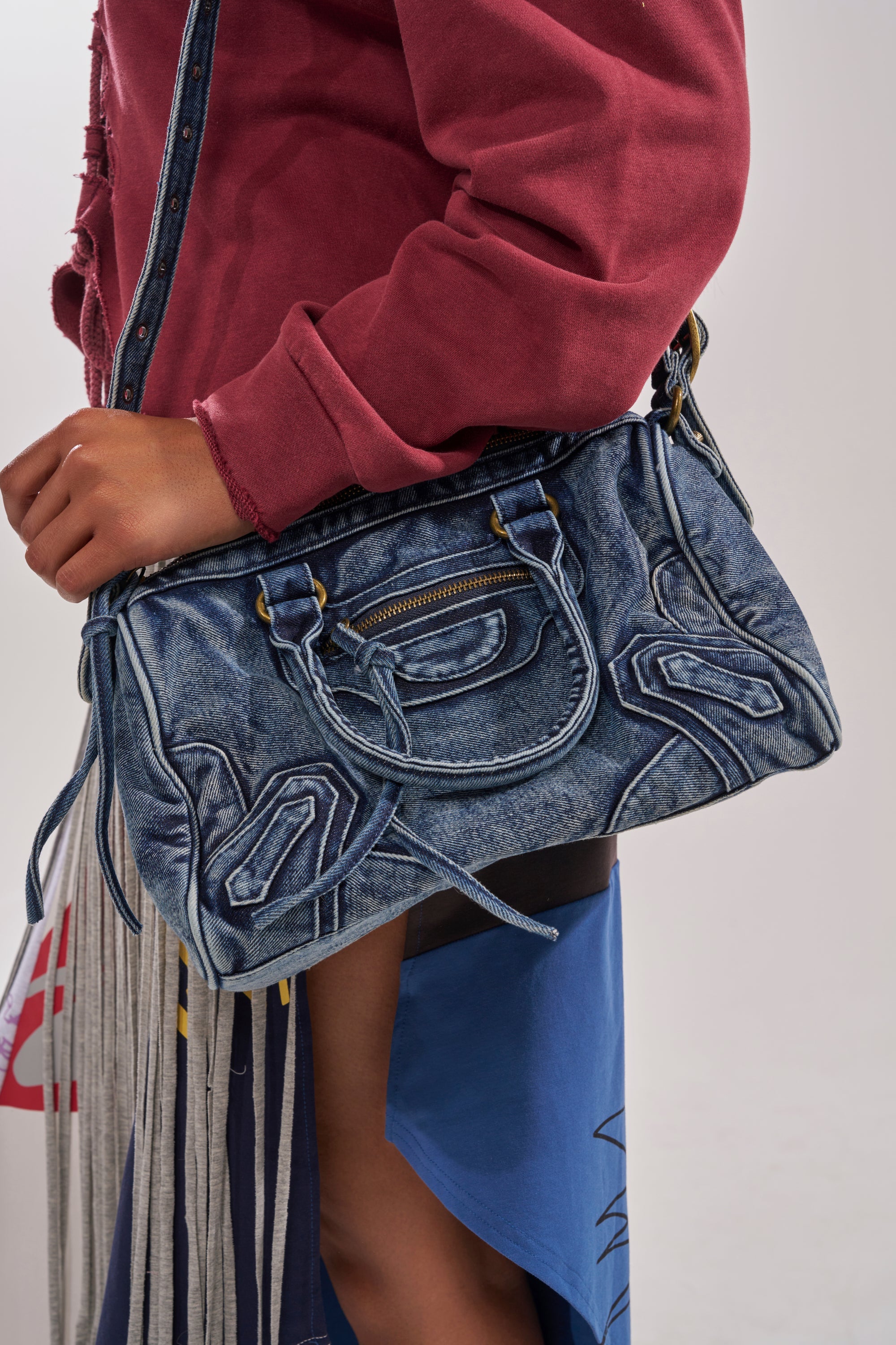 IM THAT GIRL DISTRESSED PURSE