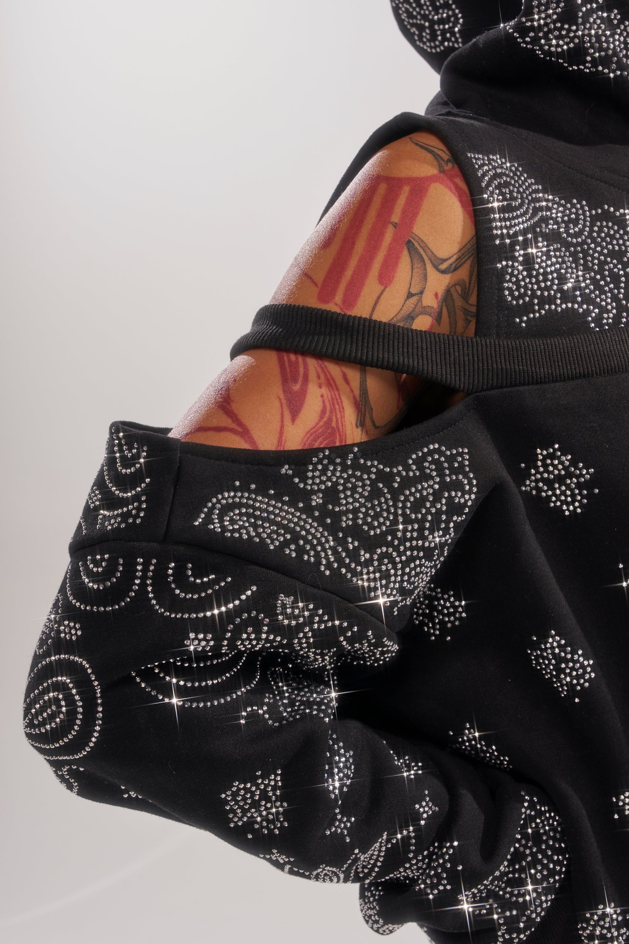 FEELING FREE SWEATSHIRT