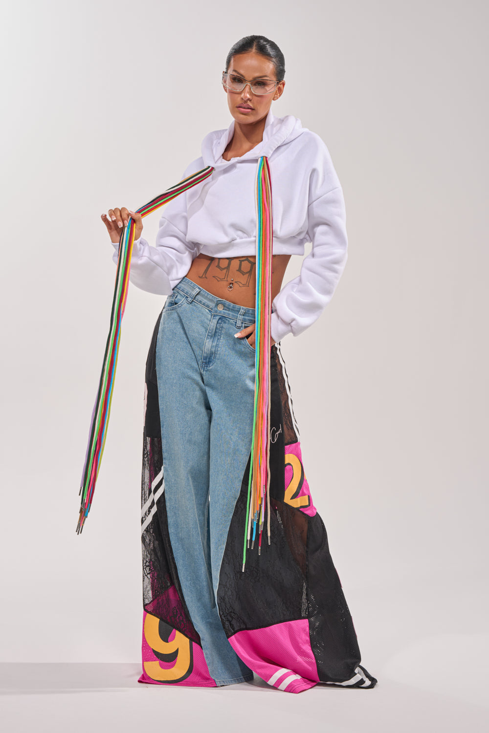 STRINGED HOODIE