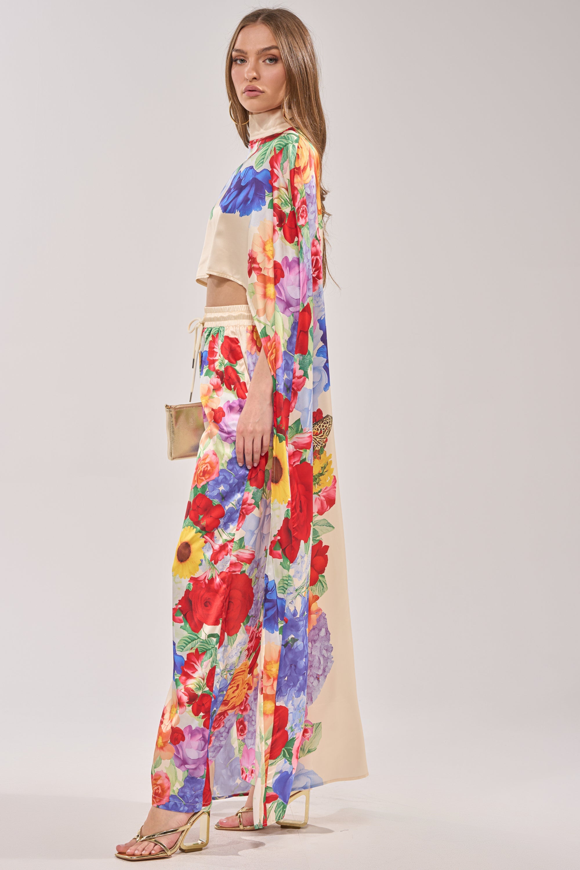 FLORAL BURST CAPE TOP