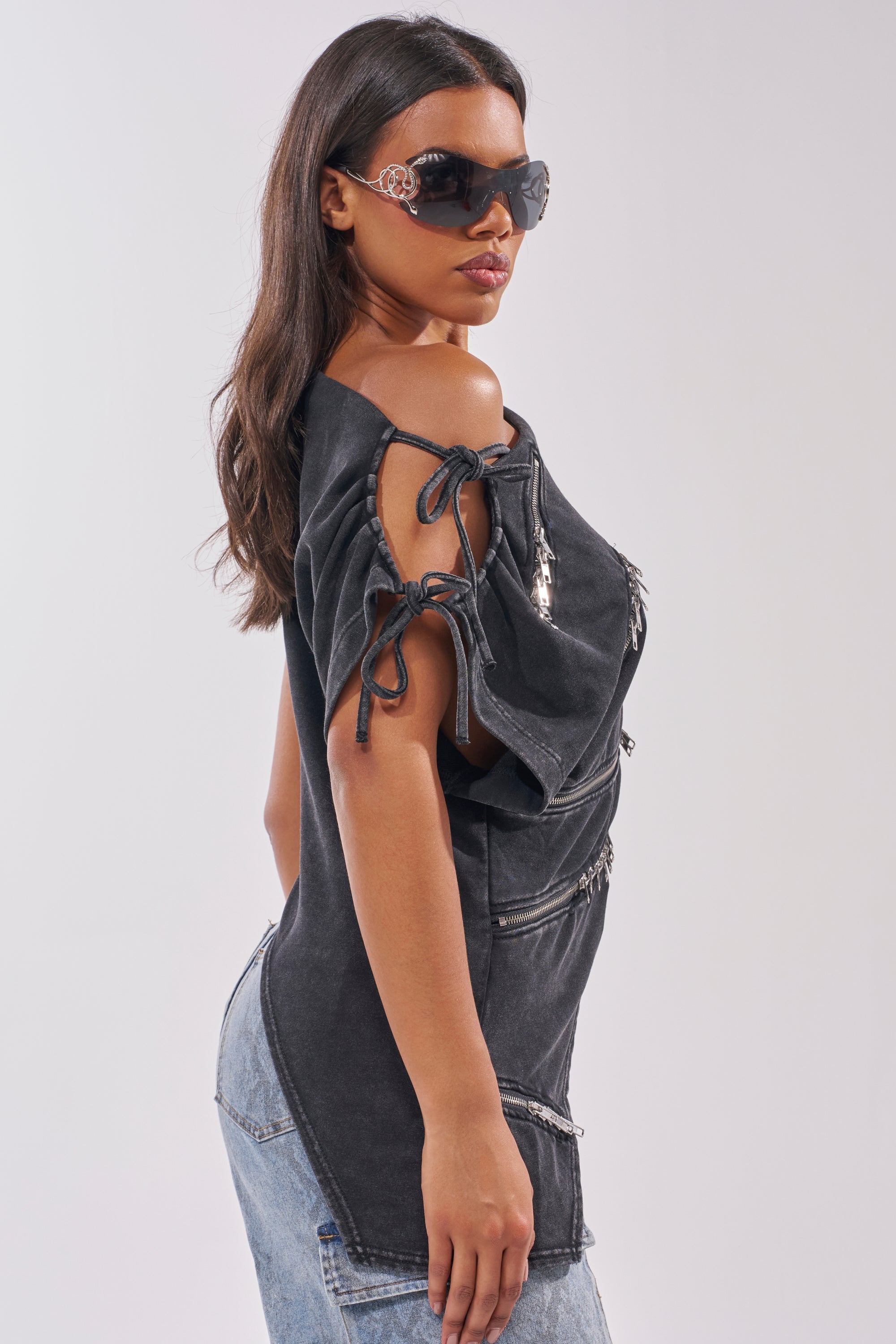 ROGUE ZIPPER ASYMMETRIC TEE