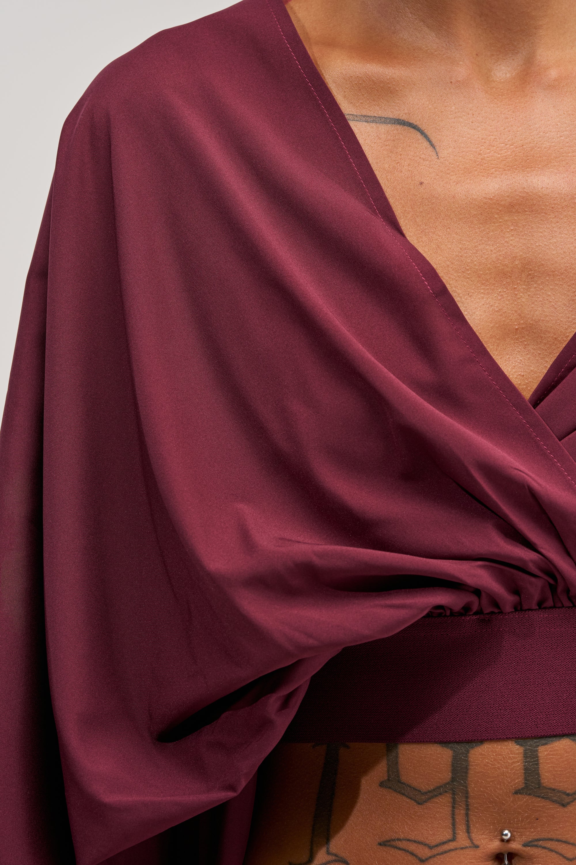 TALK ABOUT ME BLOUSE IN DEEP BURGUNDY