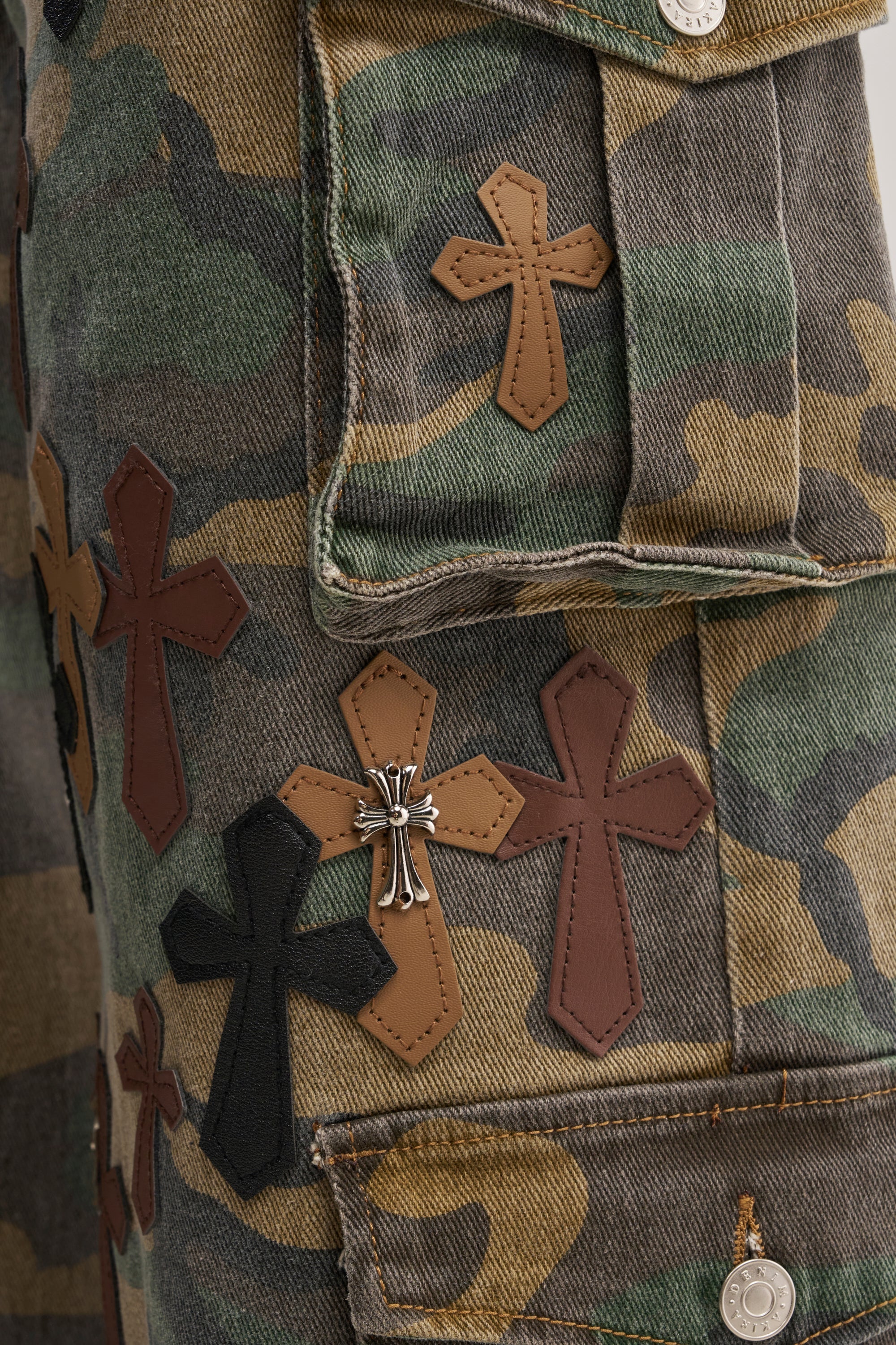 DOWN AND DIRTY CAMO CARGO PANT