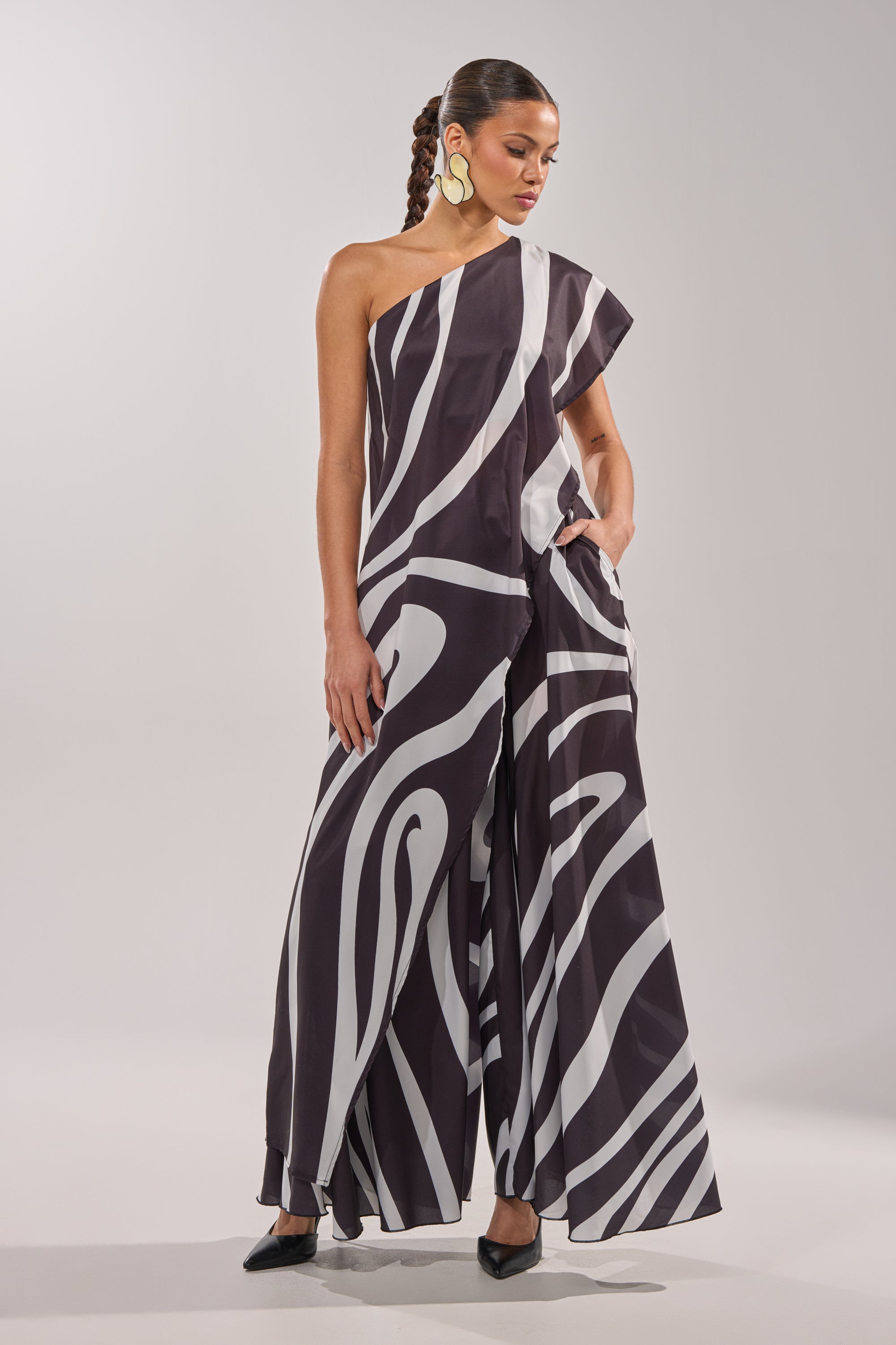 TRINA PLEATED PALAZZO PANT