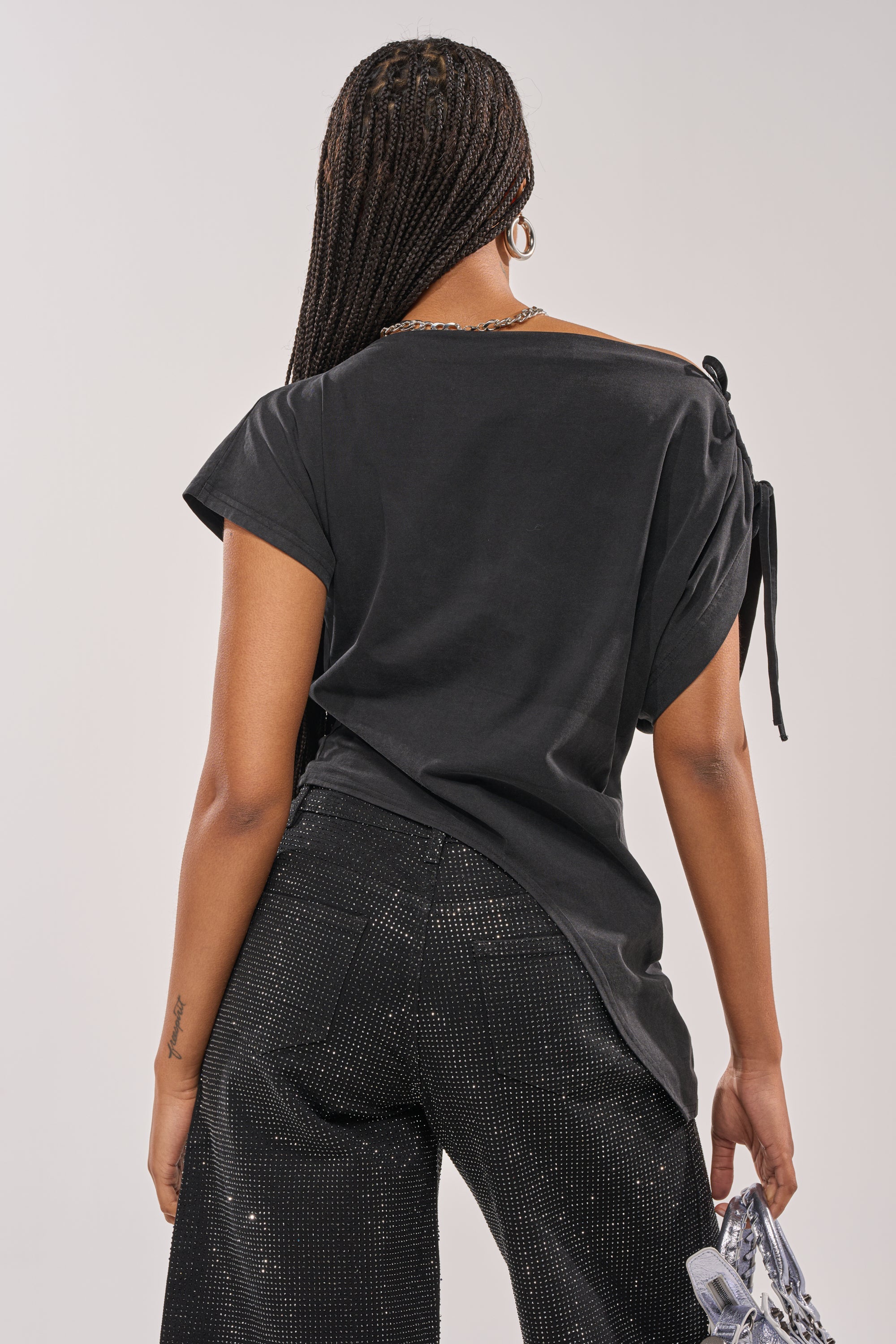 JUST BE JEALOUS OFF THE SHOULDER TEE