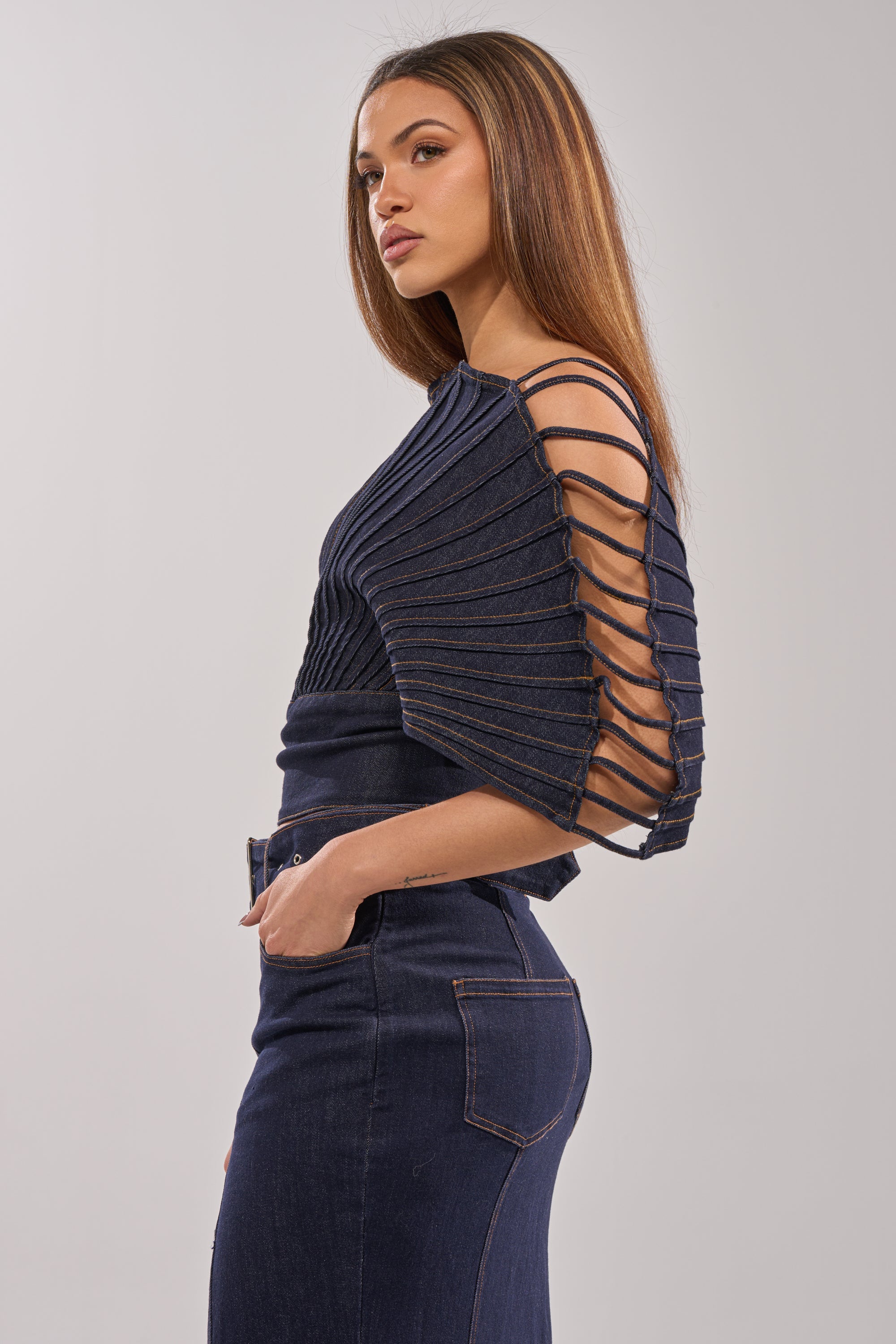 DENIM ON DENIM BLOUSE IN DARK BLUE DENIM