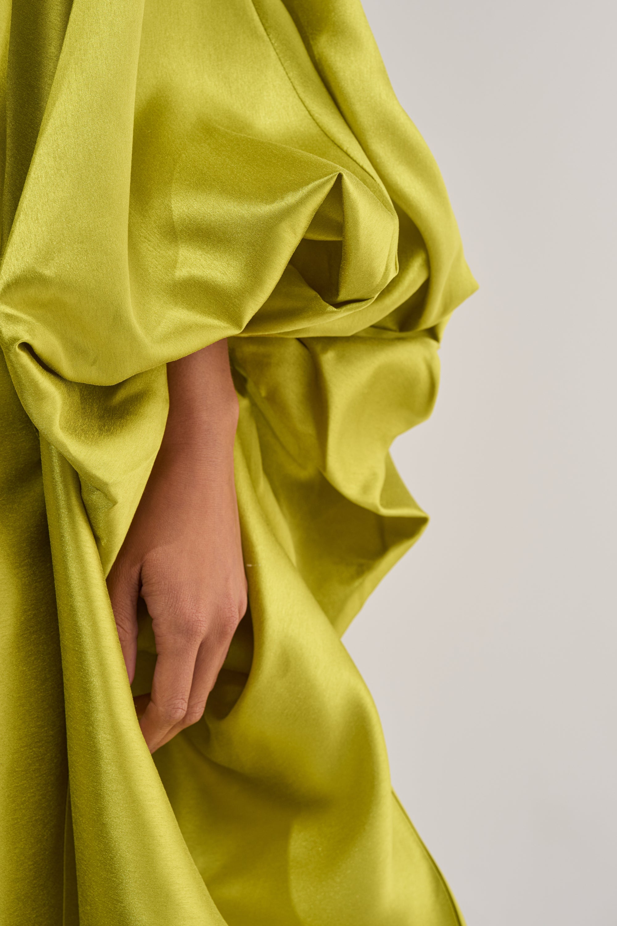 BY MY SIDE HIGH LOW BLOUSE IN CHARTREUSE
