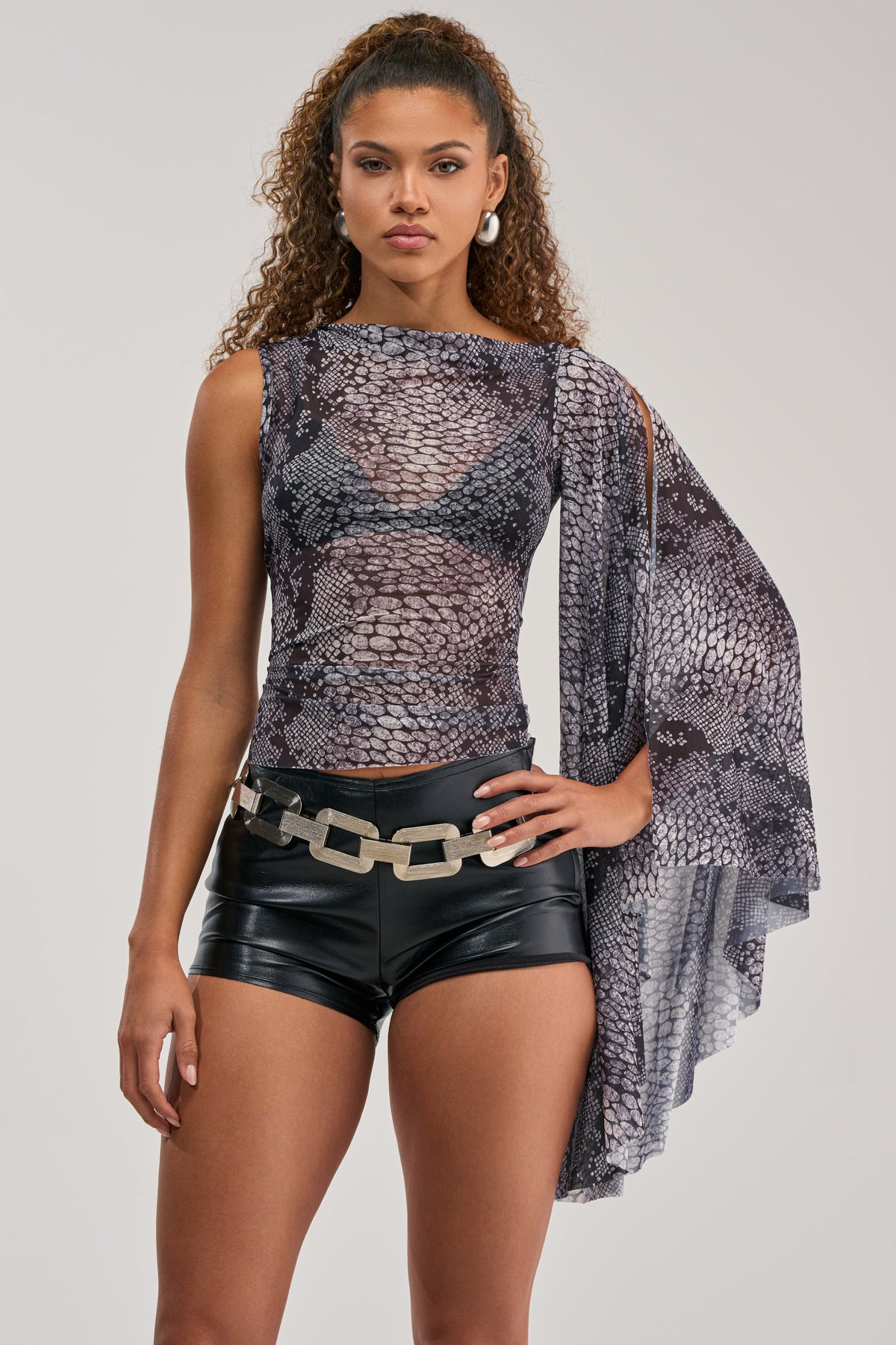 SNAKEBITE ONE-SLEEVE TOP