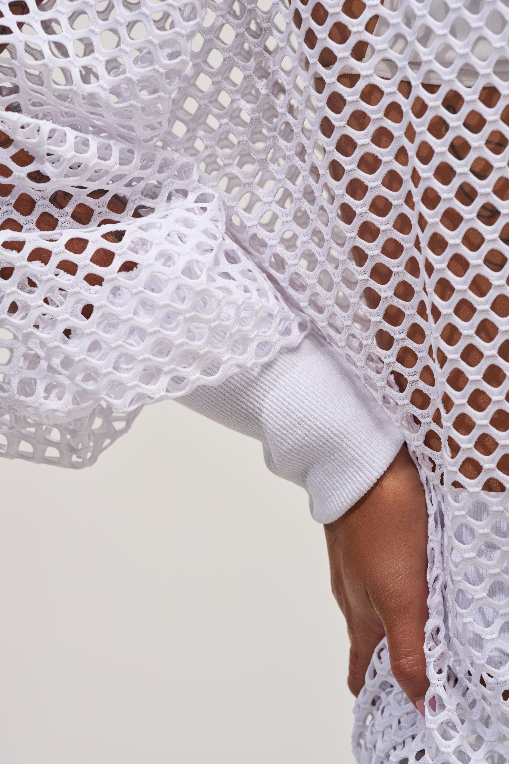 FEEL THE AIR NETTED LONG SLEEVE