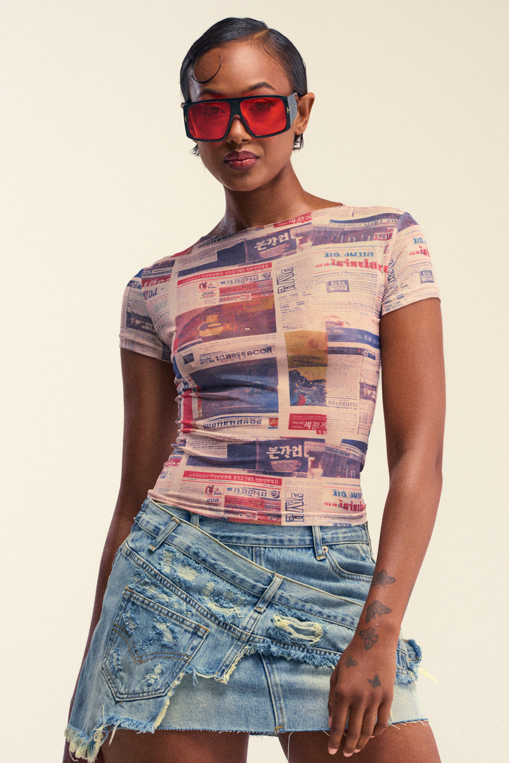 EXTRA EXTRA PRINTED MESH TEE