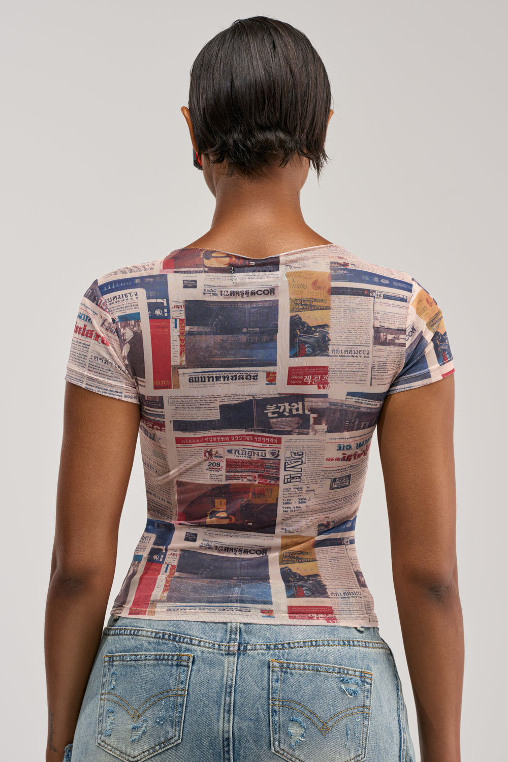 EXTRA EXTRA PRINTED MESH TEE