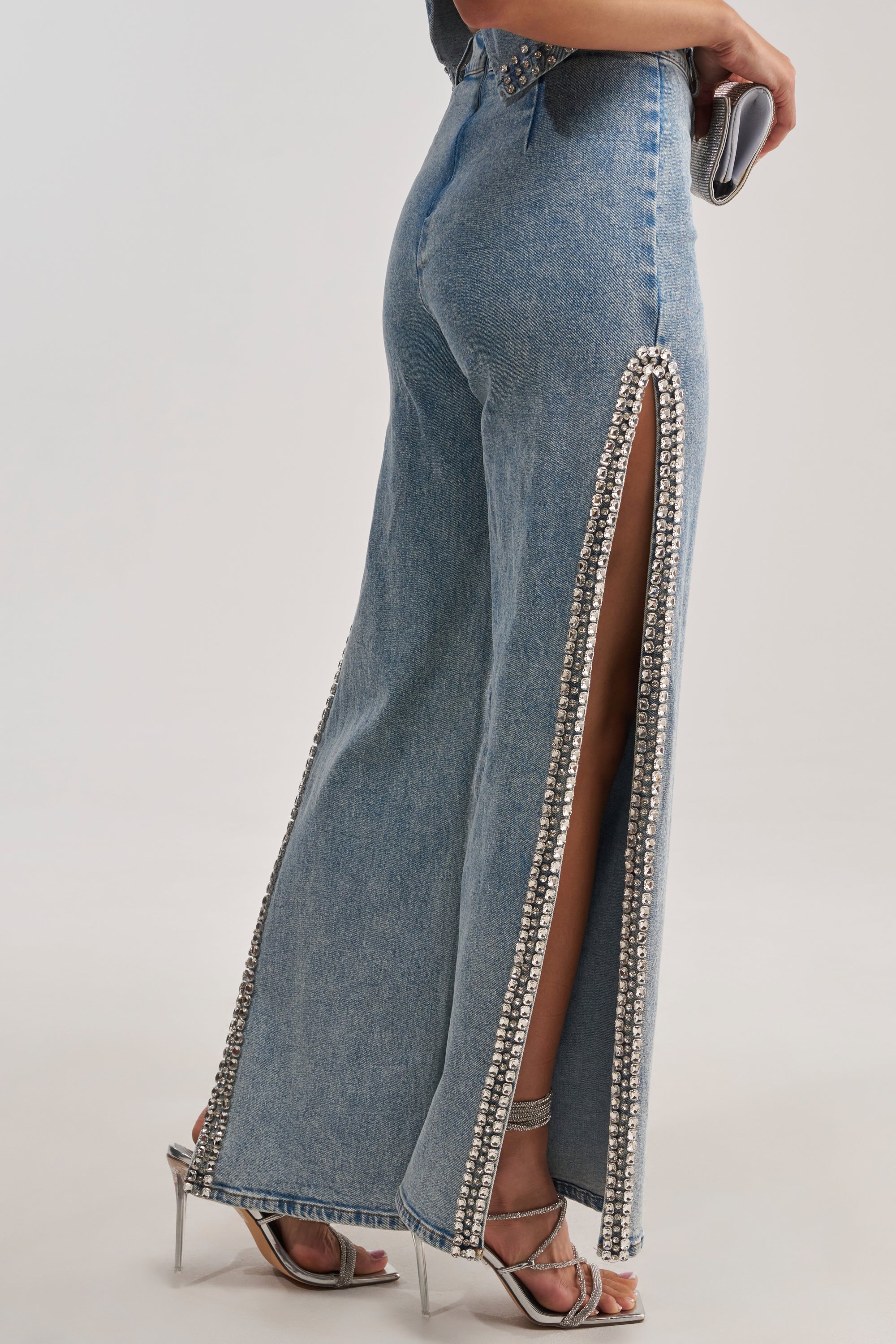 POPPING OUT RHINESTONE DENIM PANT