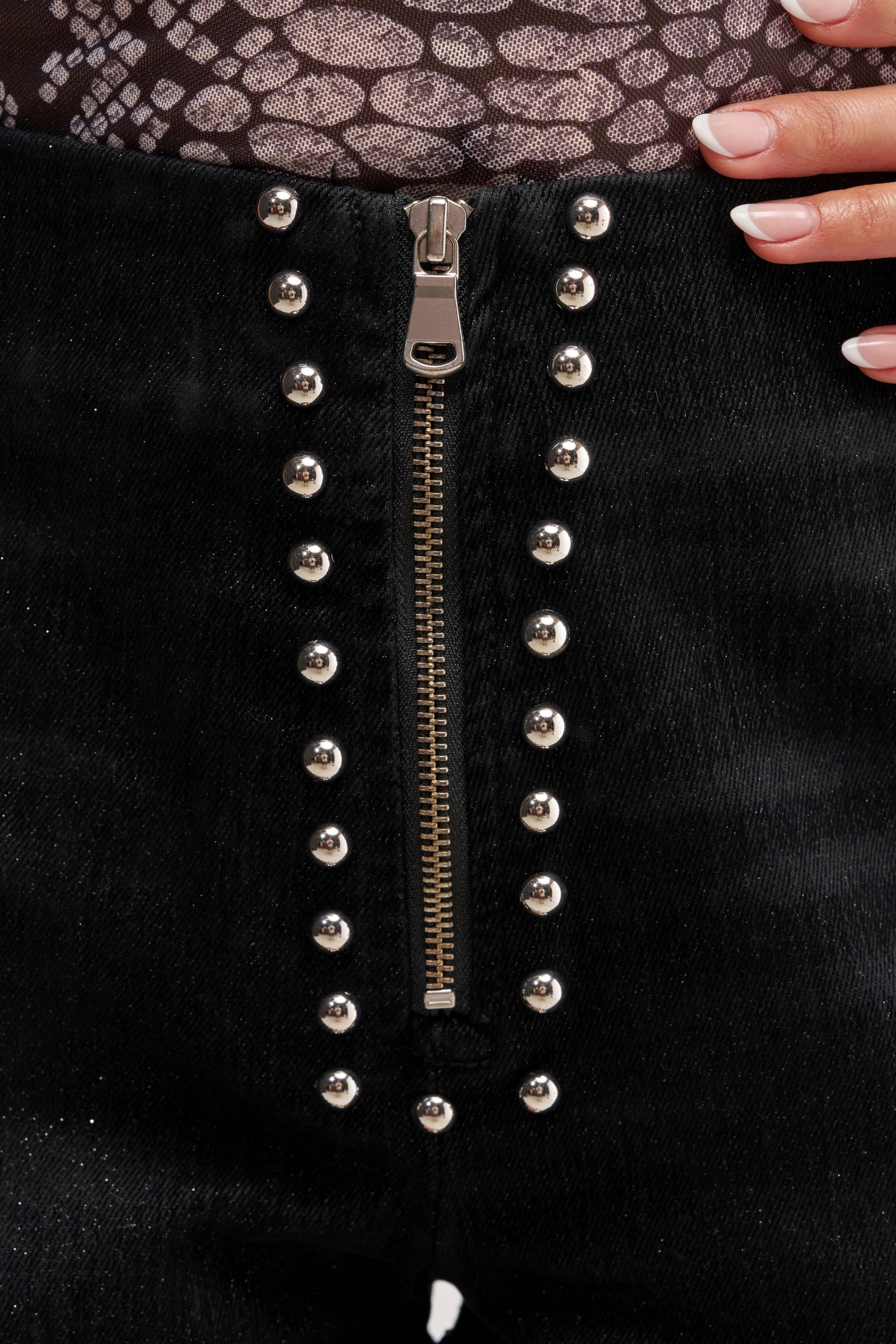 FESTIVAL VIBES VELVET DENIM STUDDED SHORT