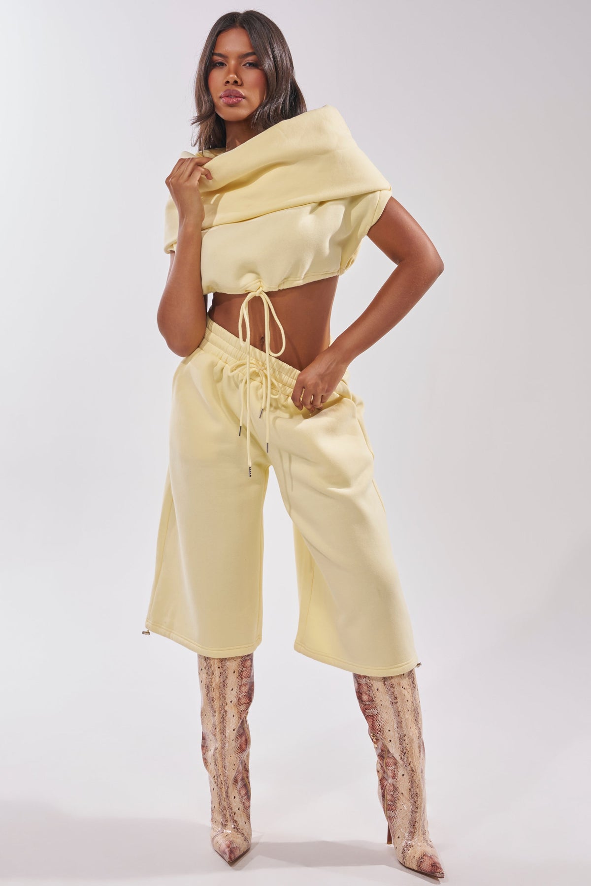 BABY PLEASE SHORT