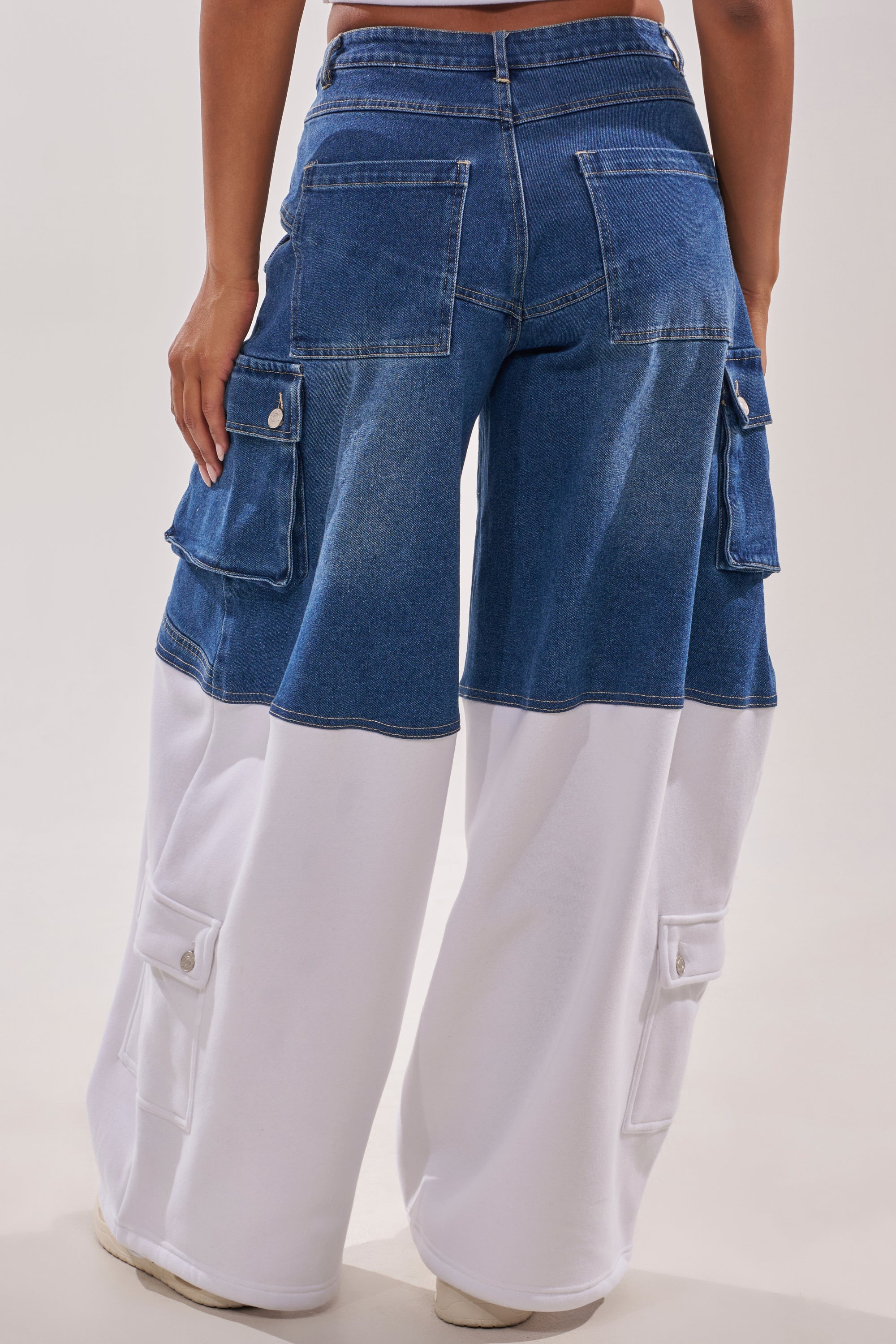 THIS IS EVERYTHING YOU SEE RELAXED DENIM