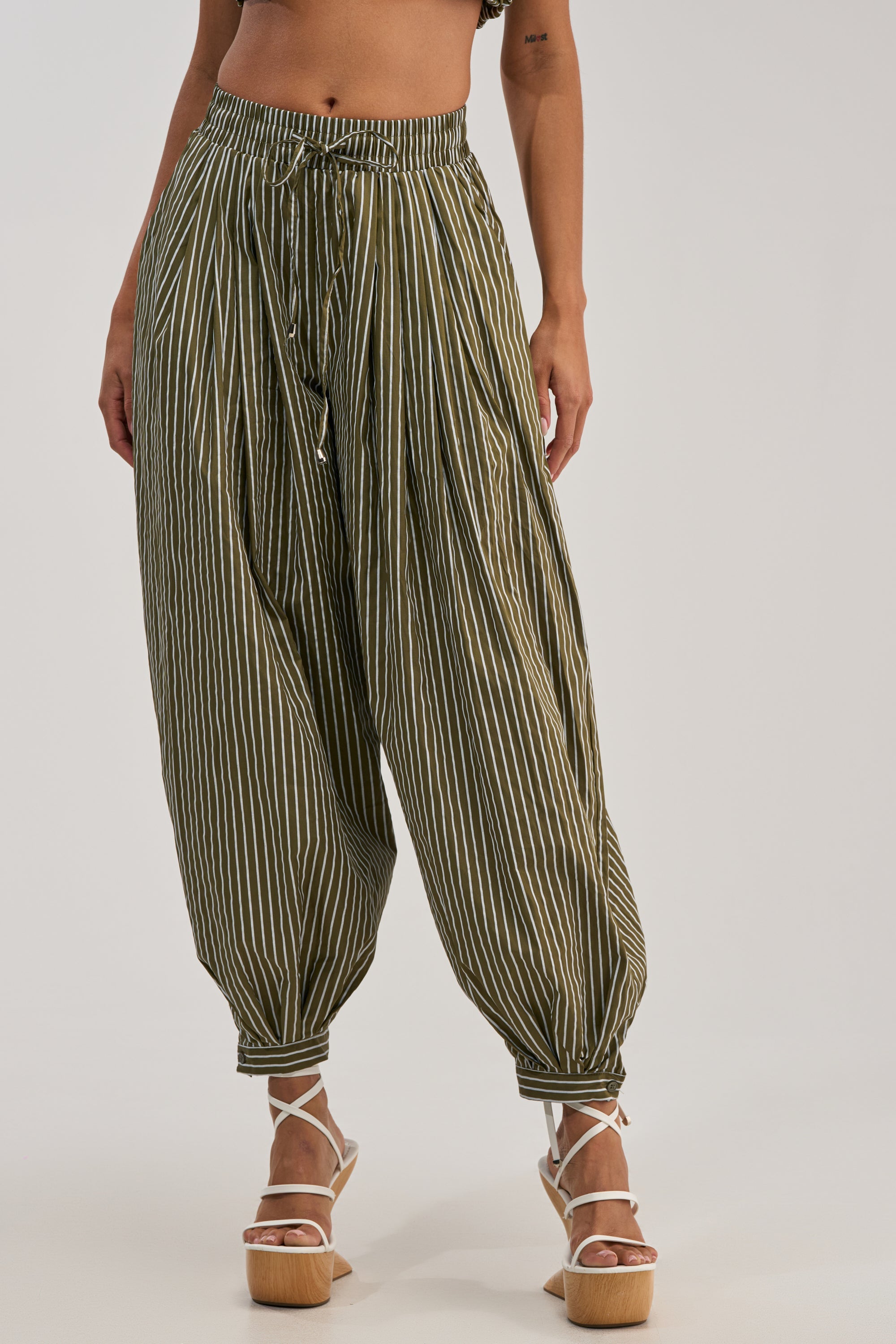 COULD BE DIFF BALLOON PANT