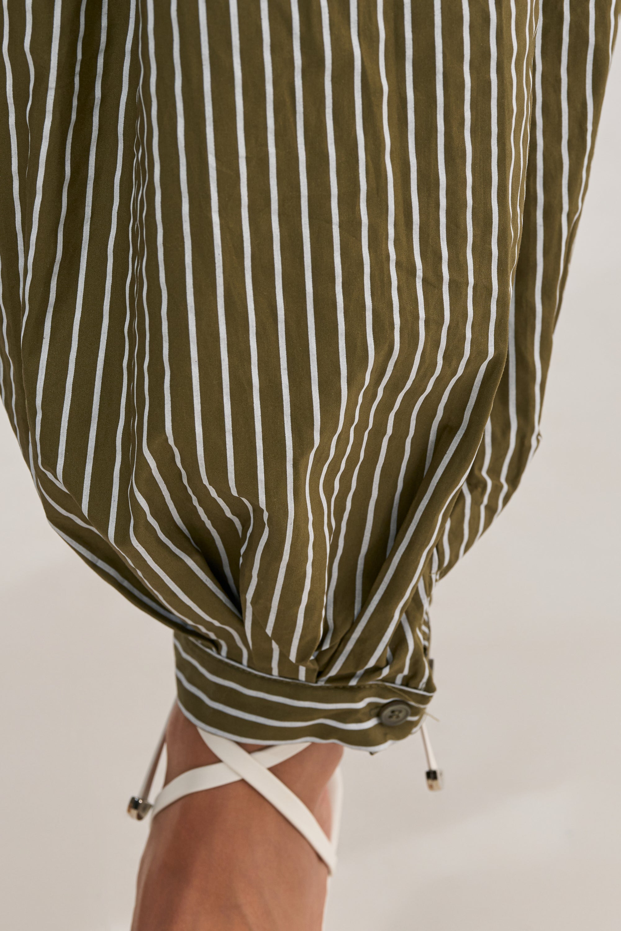 COULD BE DIFF BALLOON PANT
