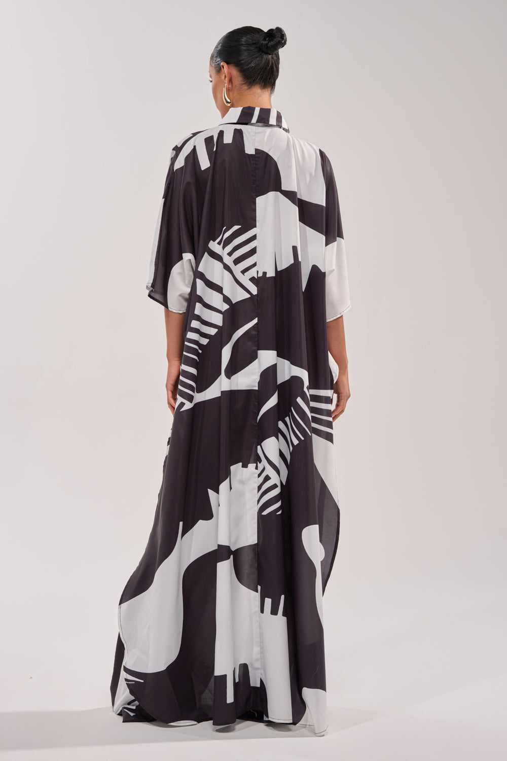 NOIR GODDESS COLLARED CAPE TOP