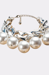 PEARLY NECKLACE