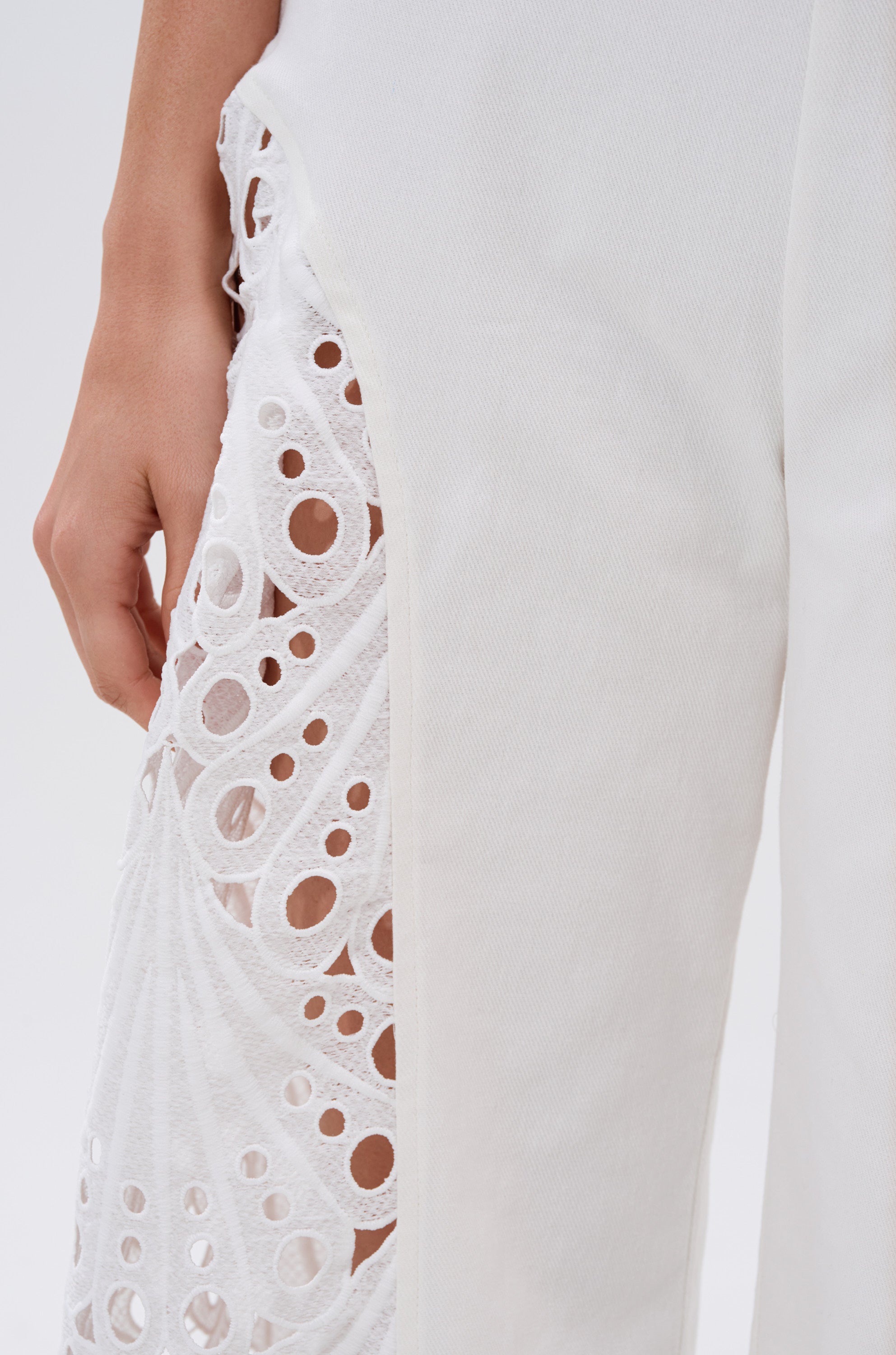 EASY BREEZY DENIM JUMPSUIT IN WHITE