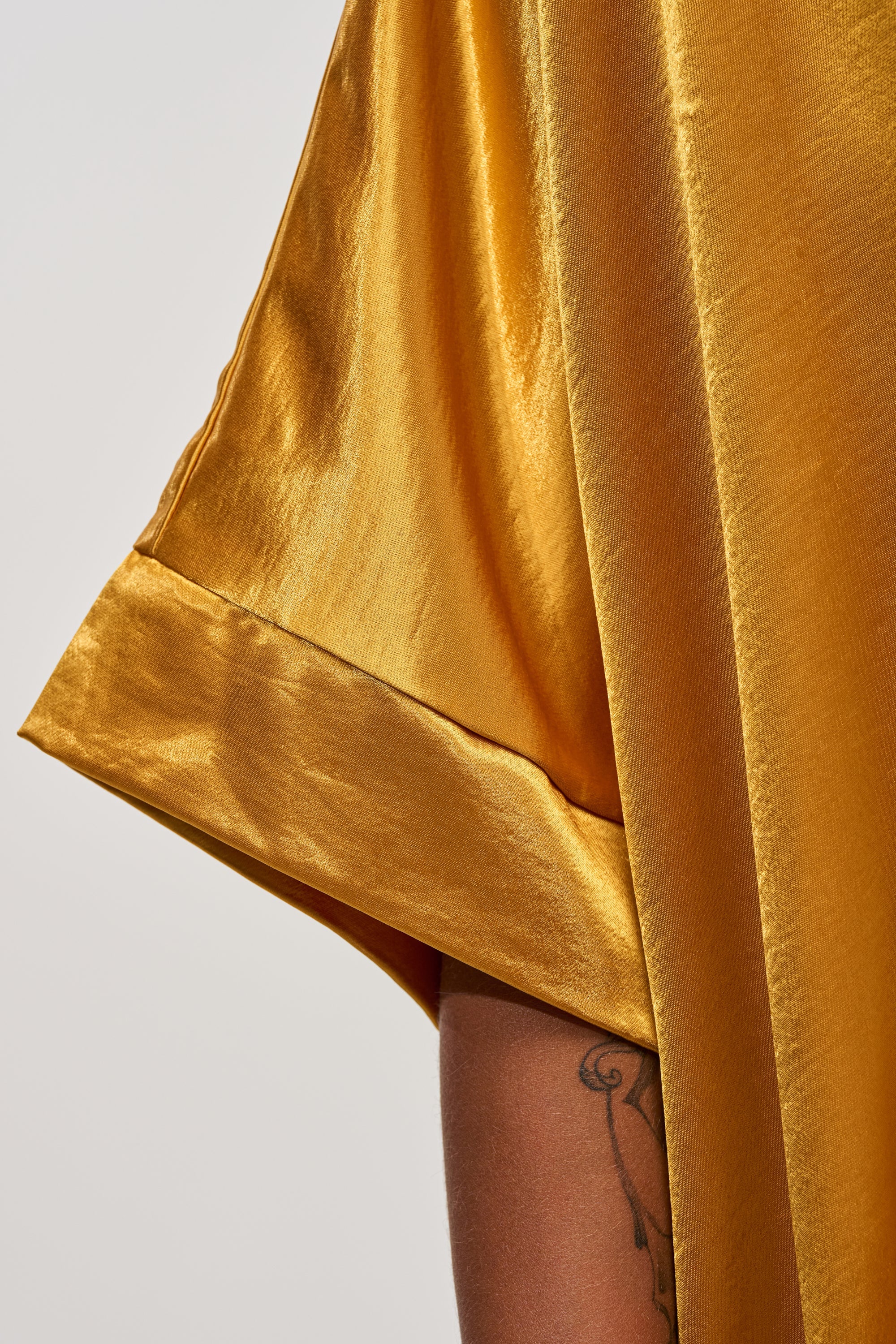 SHE'S RICH OVERSIZED JUMPSUIT IN MUSTARD