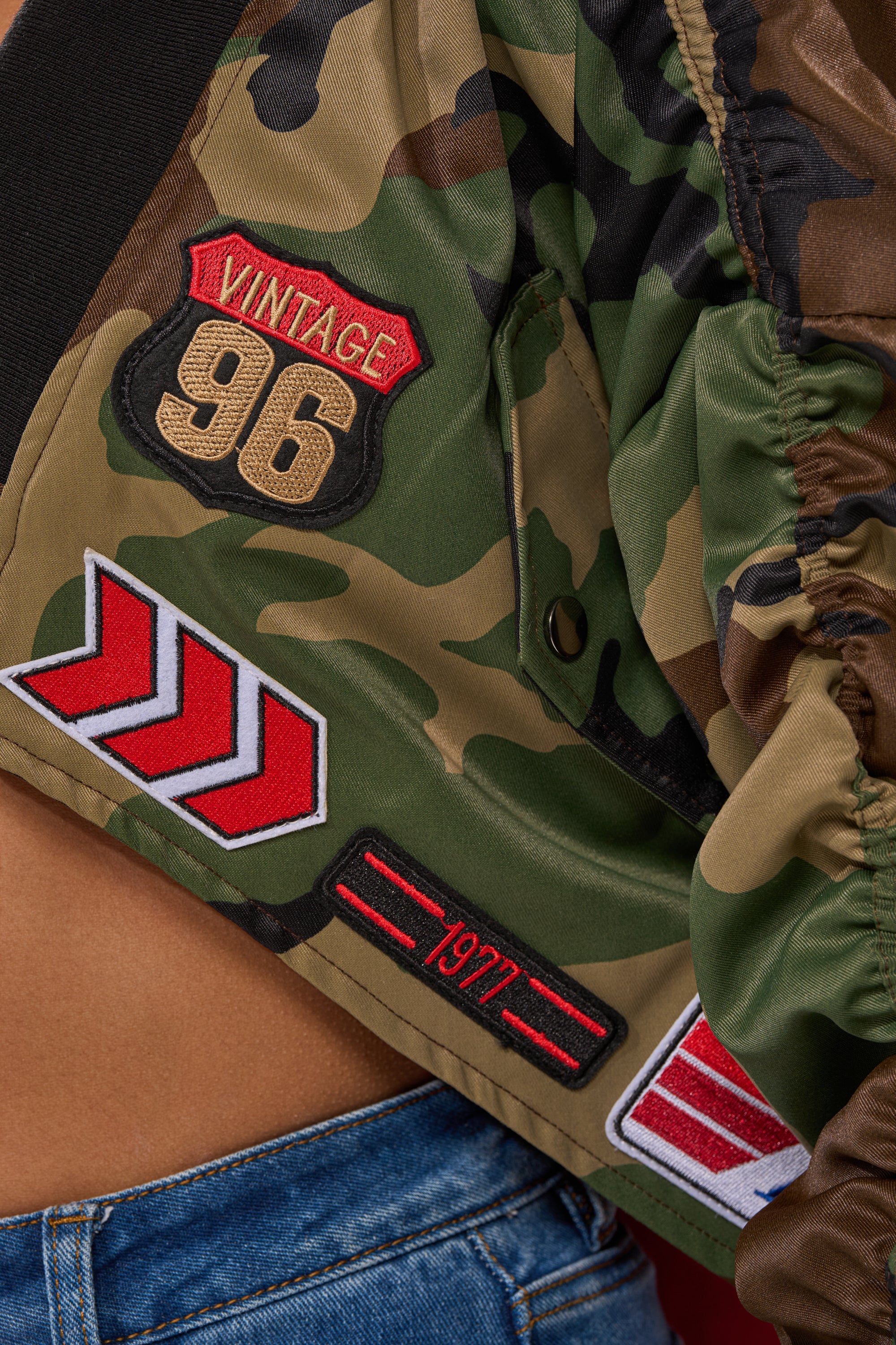 ON THE RUN CAMO BOMBER