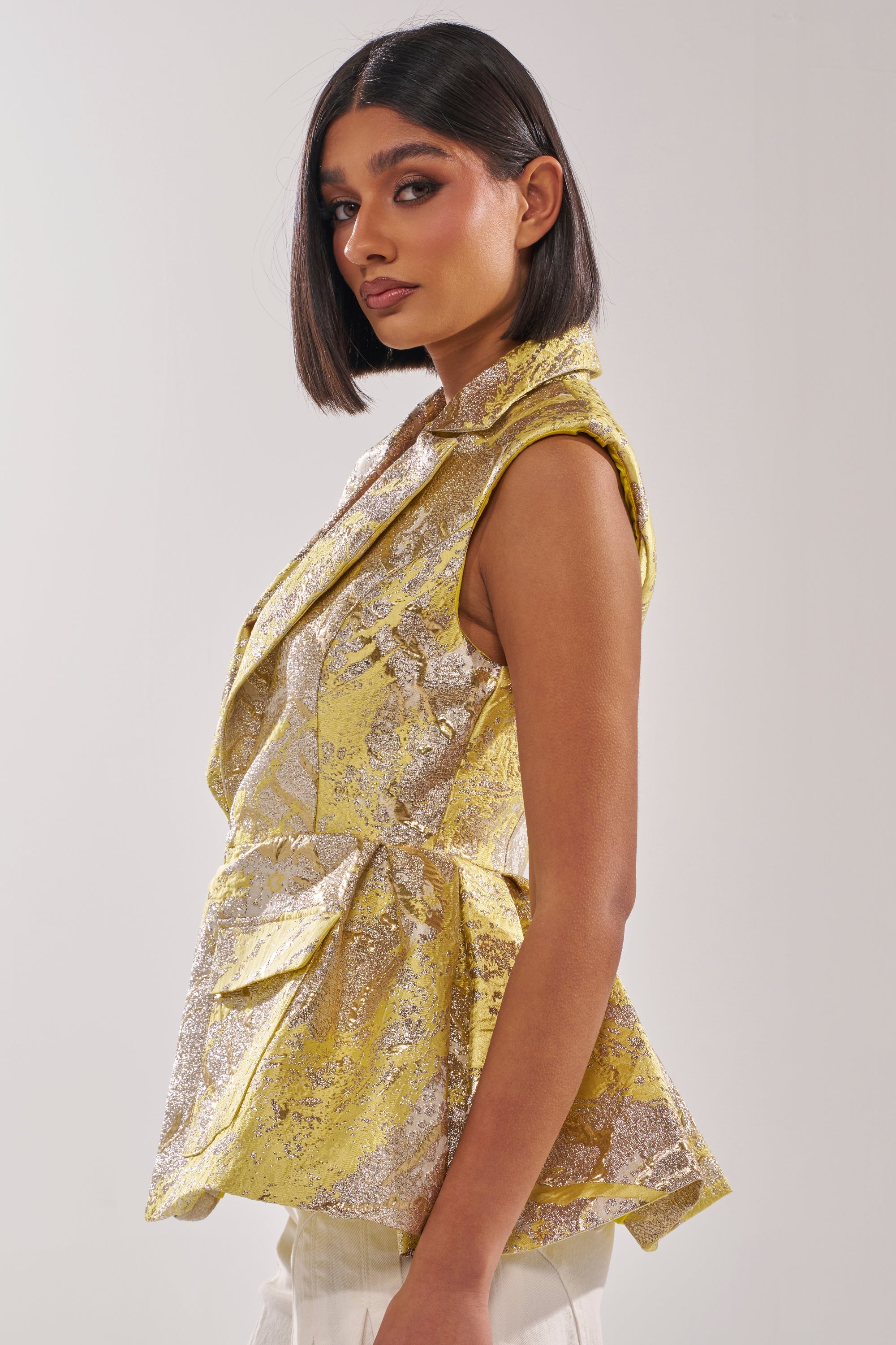 NAOMI BLAZER VEST IN BROCADE