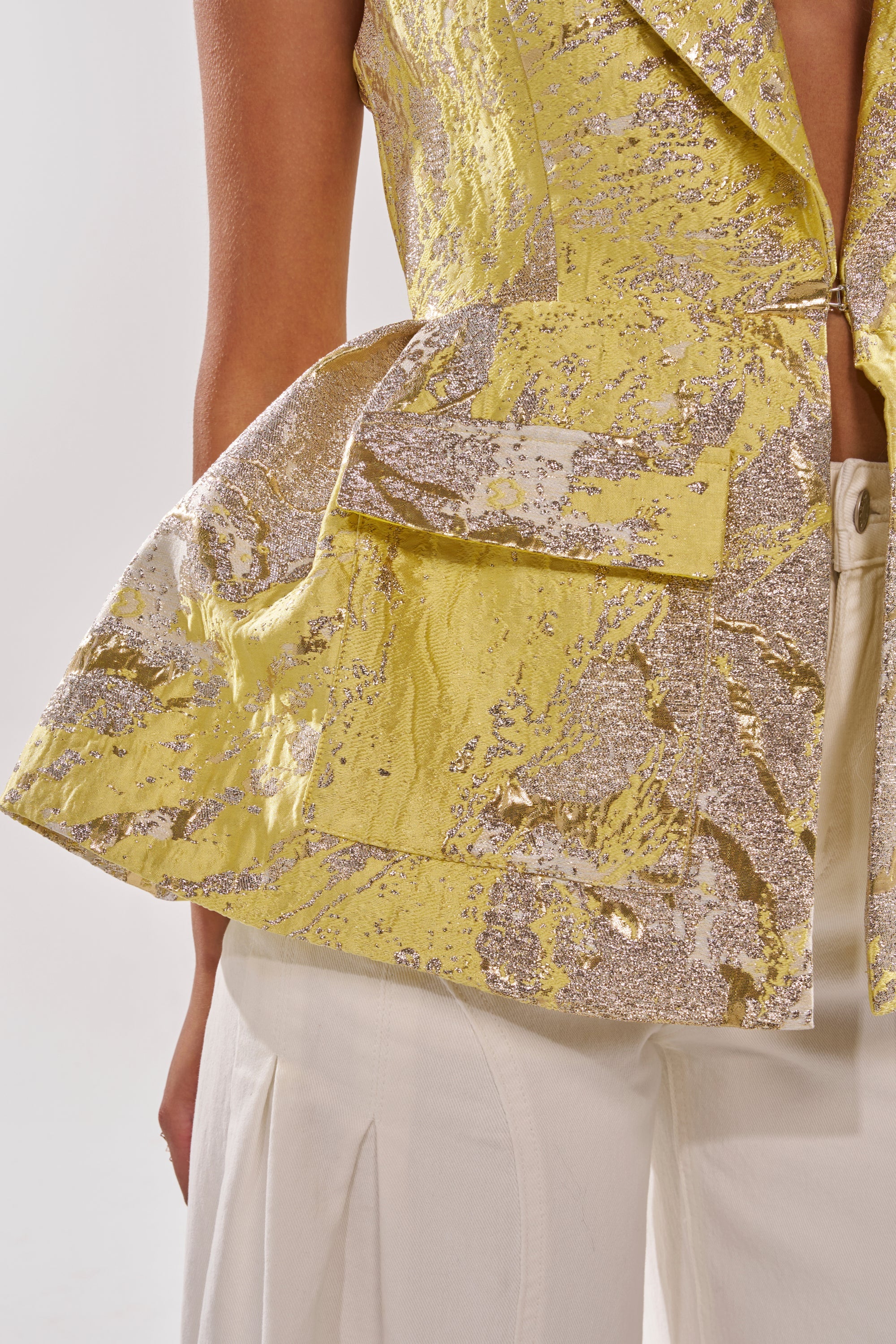 NAOMI BLAZER VEST IN BROCADE