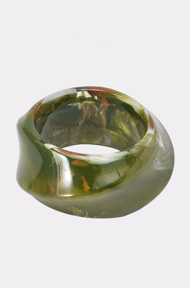 RESIN SWIRL BANGLE IN GREEN