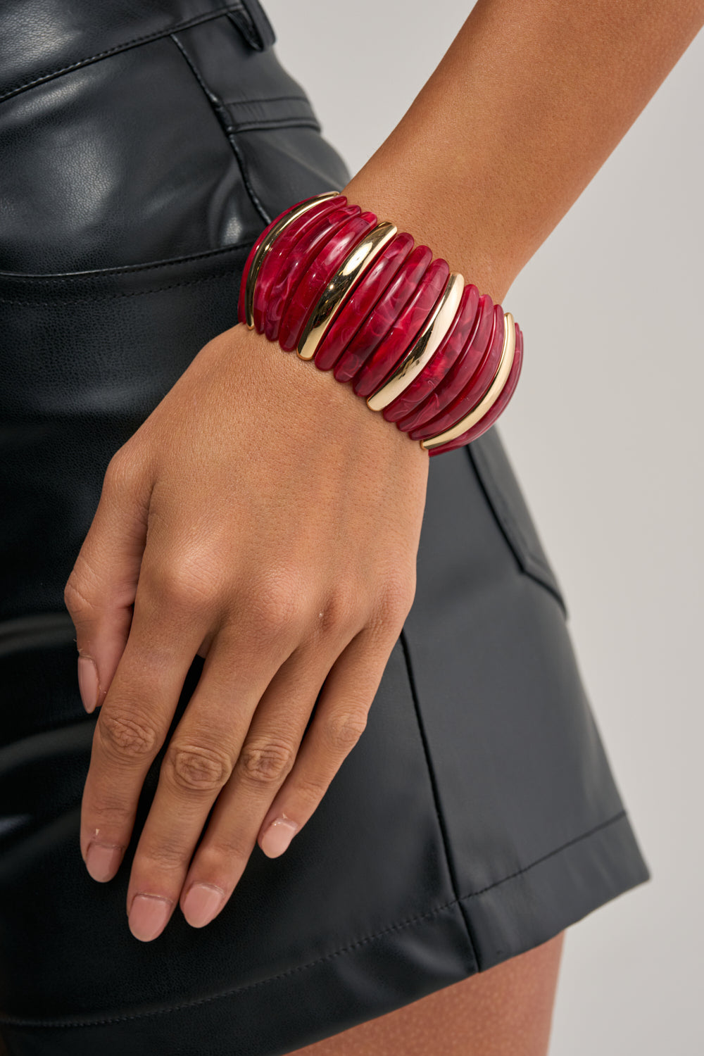 DISC BRACELET IN RED