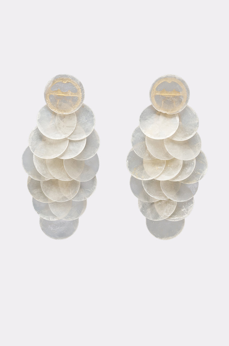 GIMME MY SHELLS EARRING