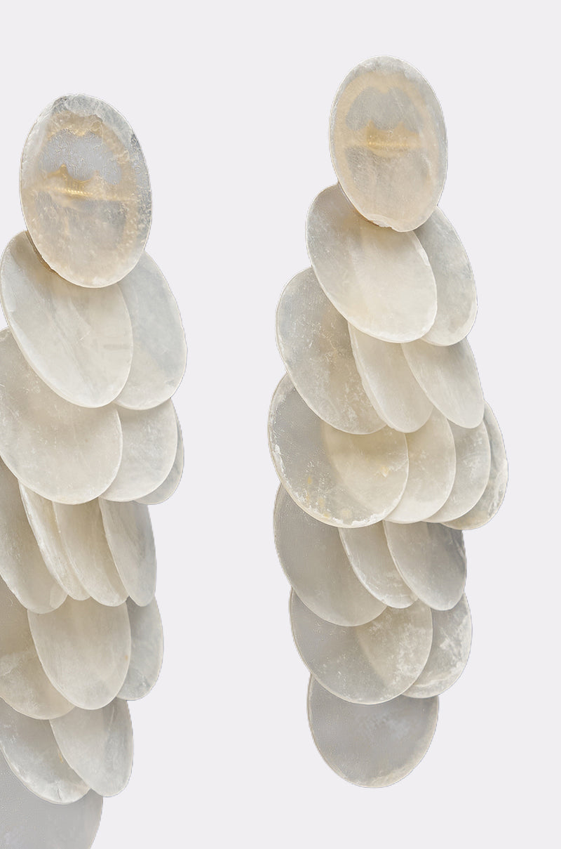 GIMME MY SHELLS EARRING