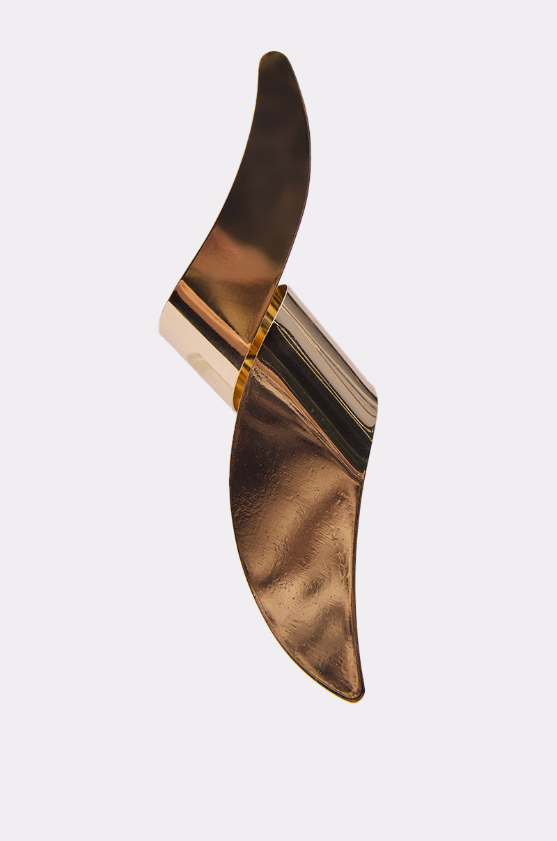 TWISTED UP EARRING