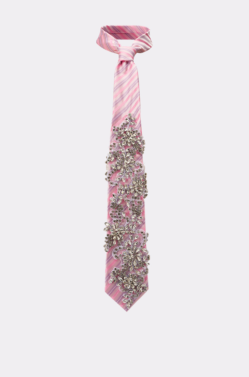 FEMME APPLIQUE TIE
