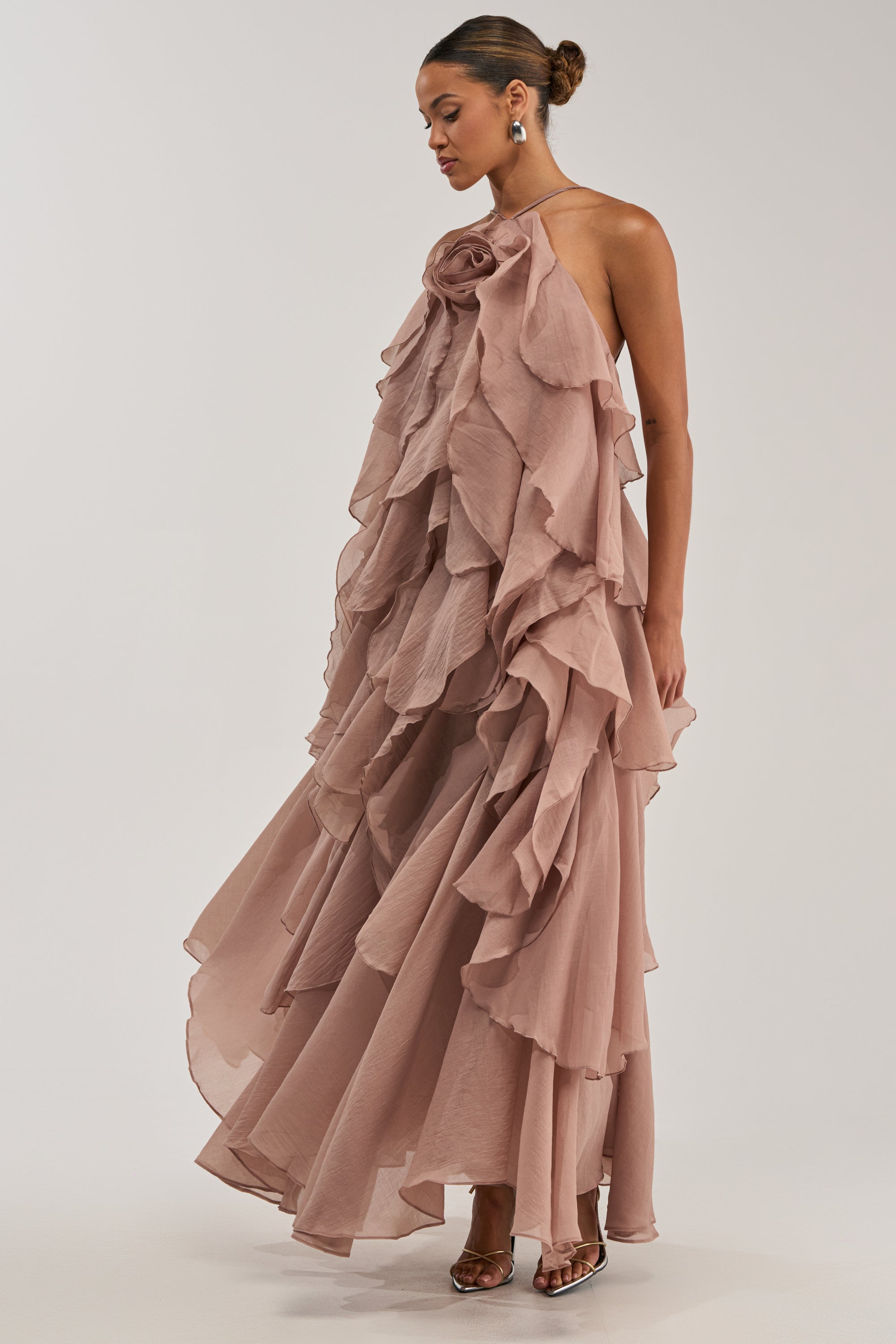 GOLDEN HOUR FLORAL CHIFFON MAXI DRESS IN MAUVE