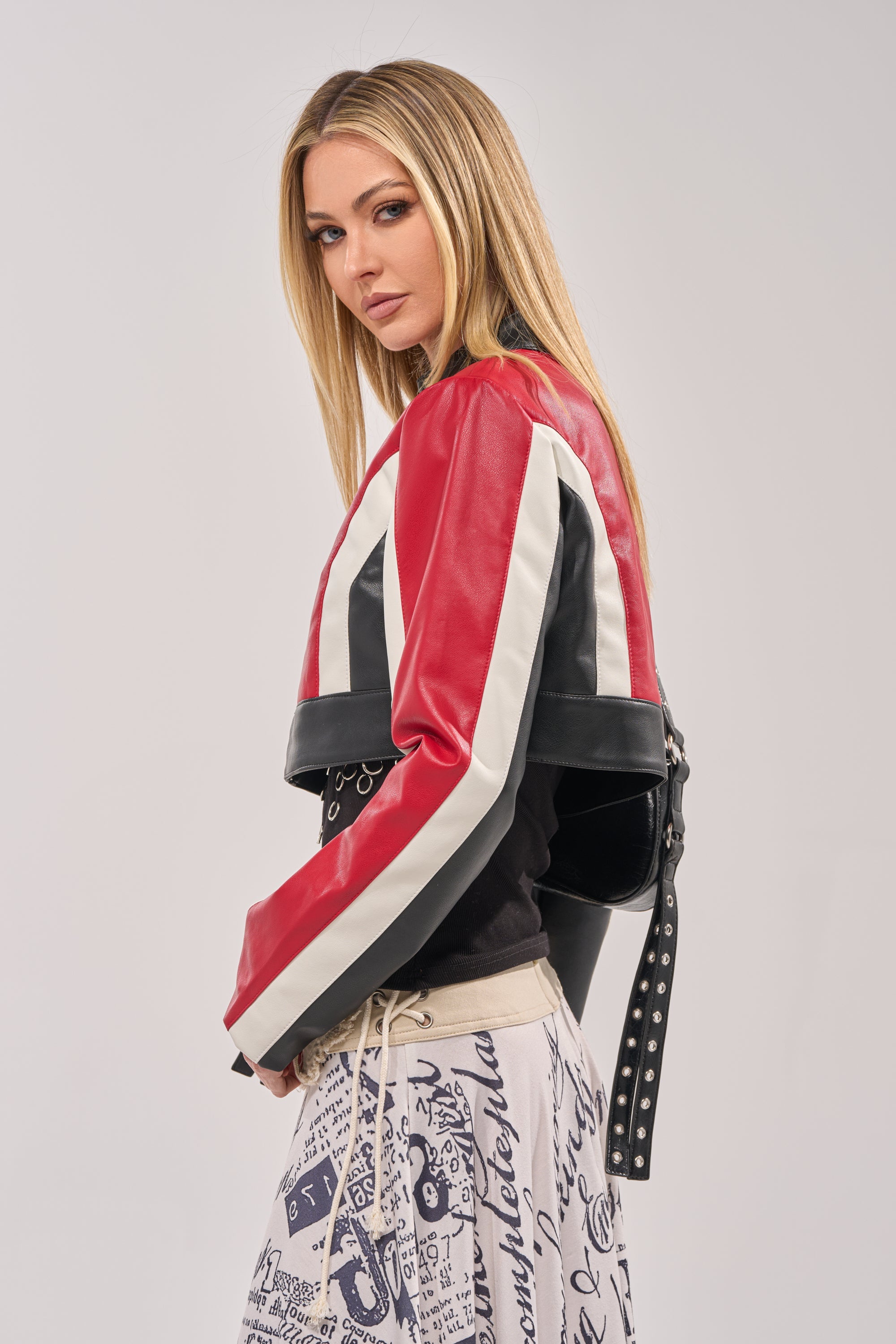 ON YOUR MARKS CROPPED MOTO