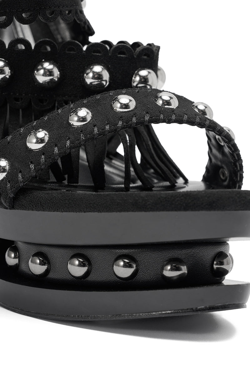 AKIRA GOLD MAROVA BLACK NOVELTY PLATFORM FRINGE EMBELLISHED SANDAL
