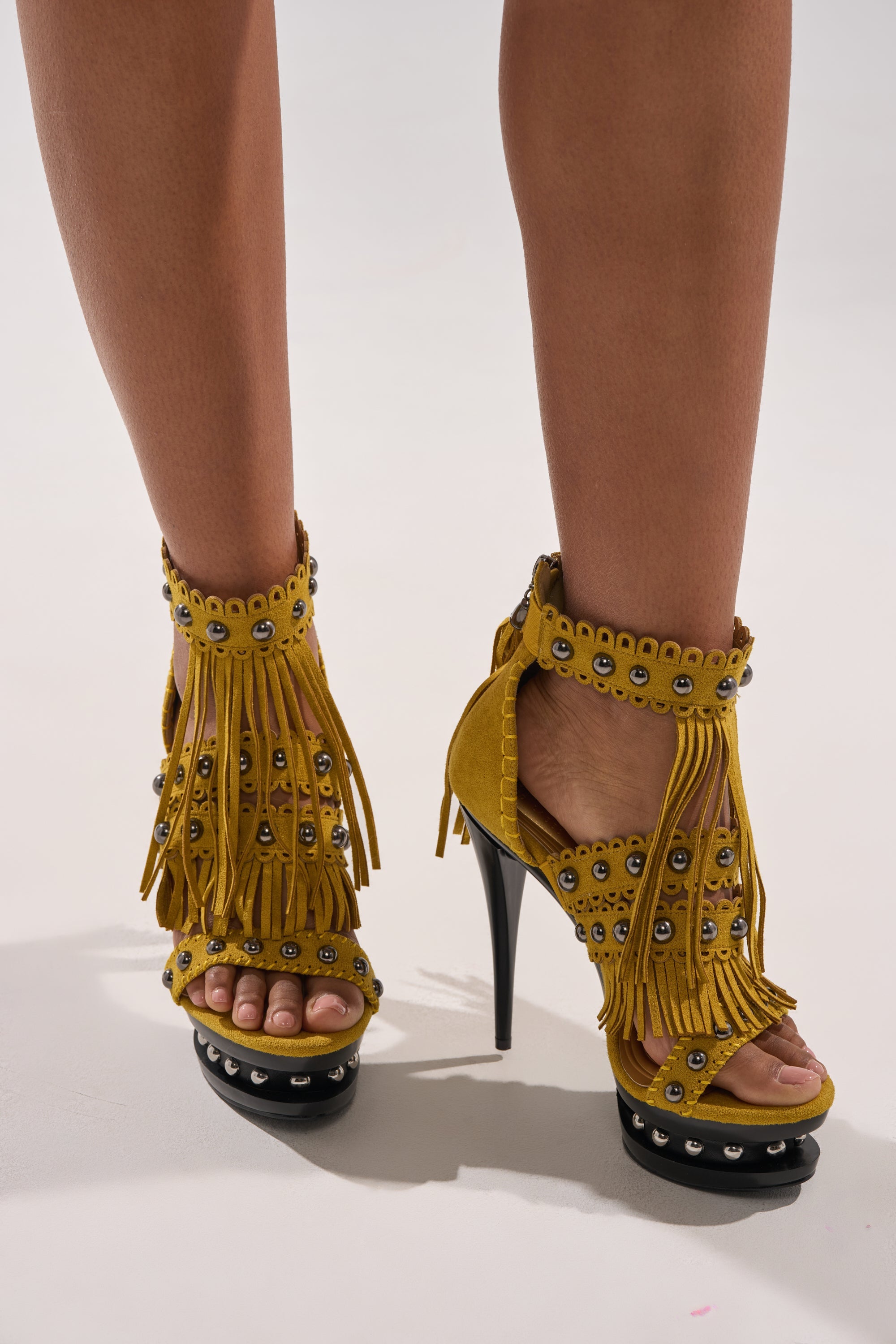 AKIRA GOLD MAROVA MUSTARD NOVELTY PLATFORM FRINGE EMBELLISHED SANDAL