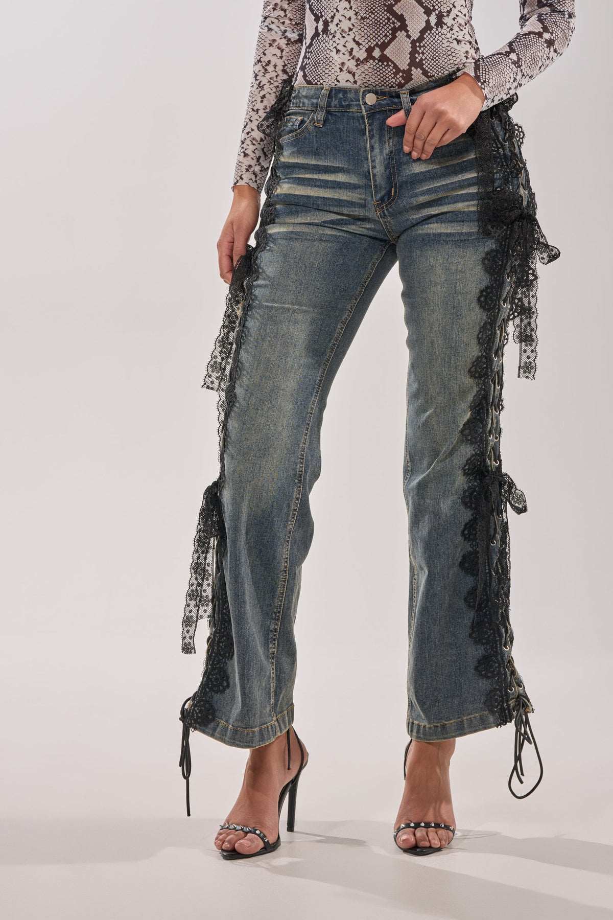 ELIJAH FLARE LACE DENIM