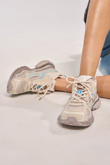 AKIRA GOLD MELAE LIGHT GREY SNEAKER