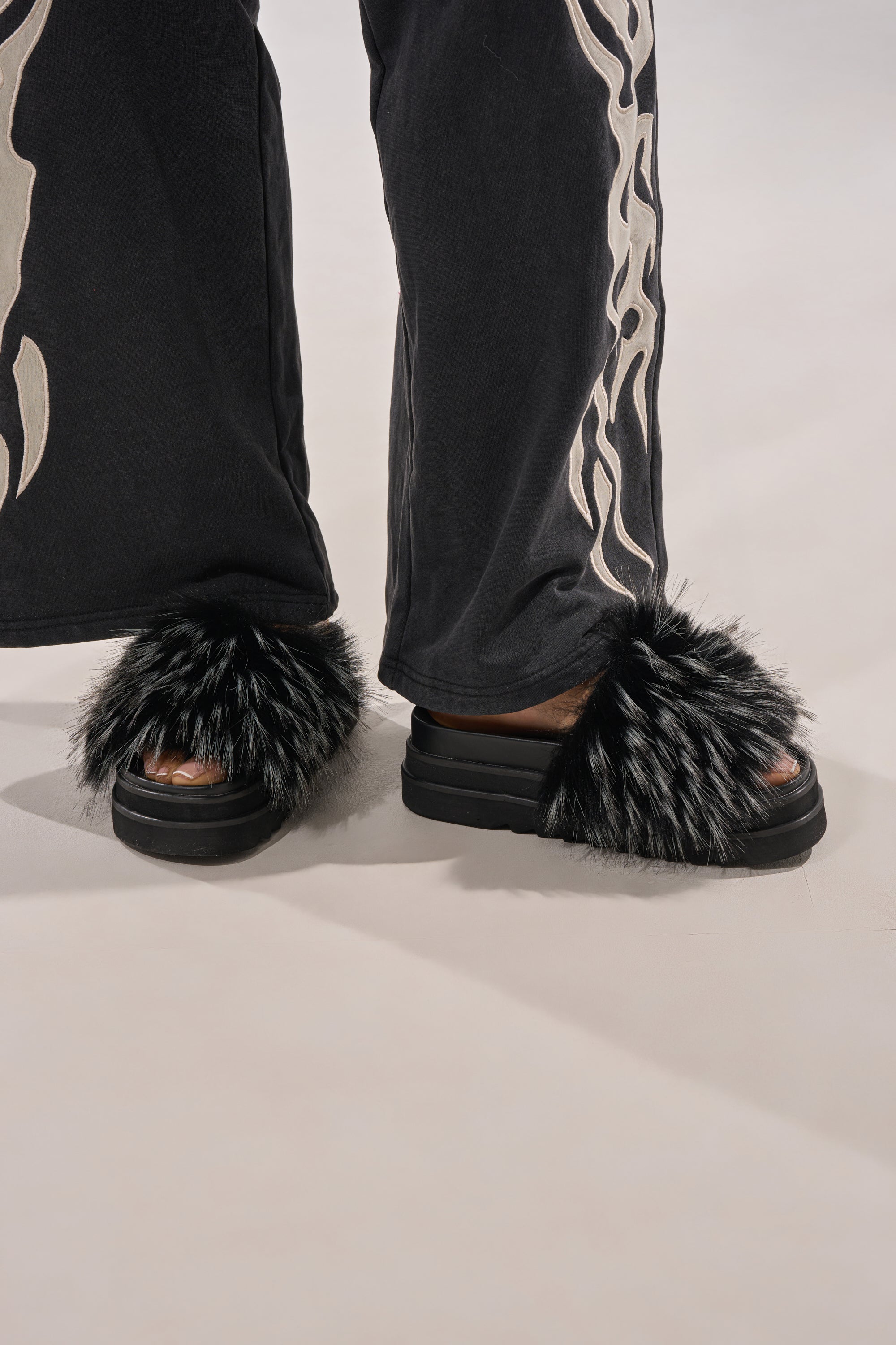 AKIRA MIRAY BLACK MULTI BLACK FUR SLIDE