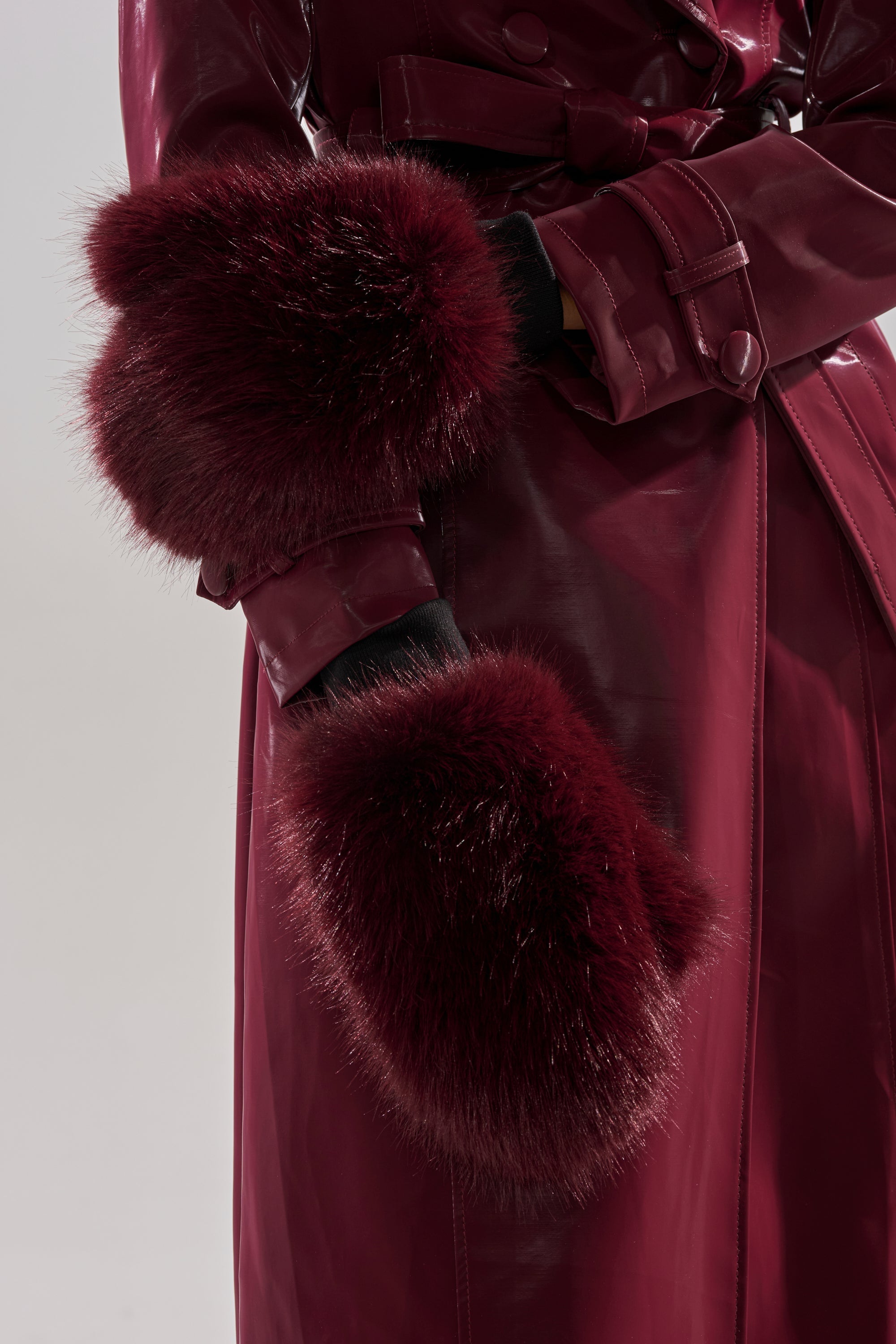 ALAIA FAUX FUR MITTENS