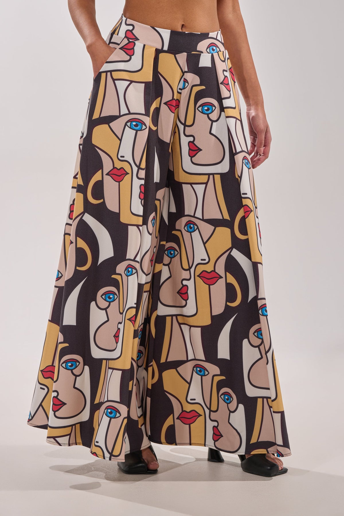 FACES EVERYWHERE TROUSER