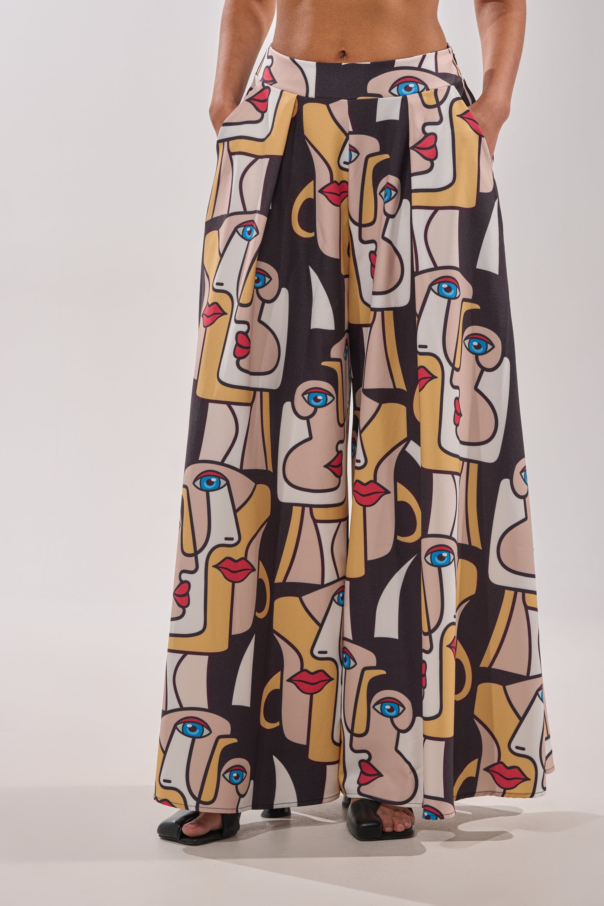 FACES EVERYWHERE TROUSER