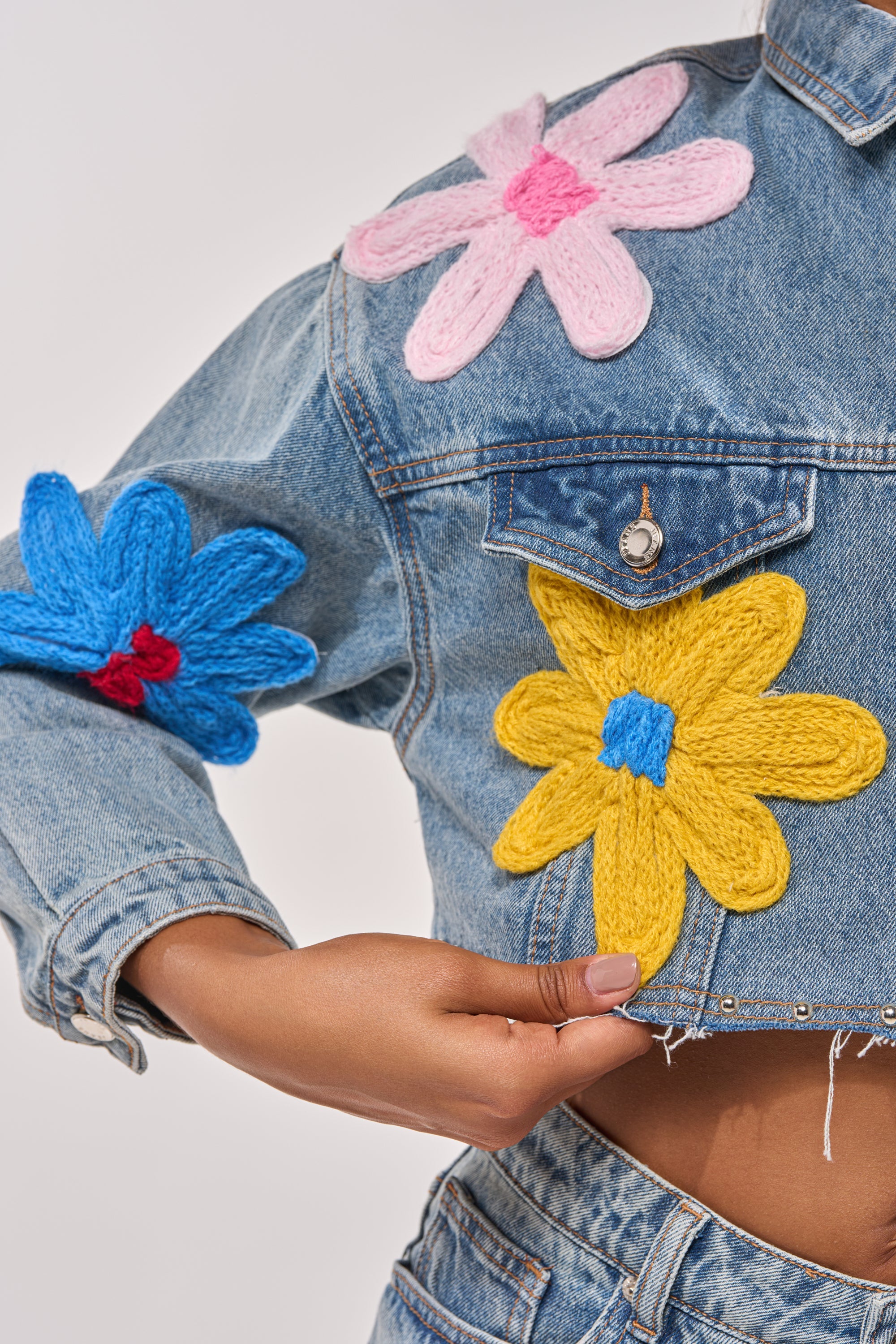 FLOWER PATCH DENIM JACKET