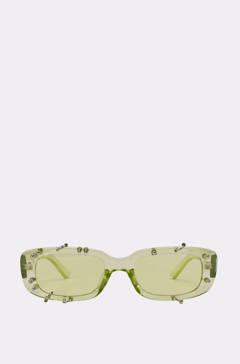 WITH A TWIST SUNGLASSES