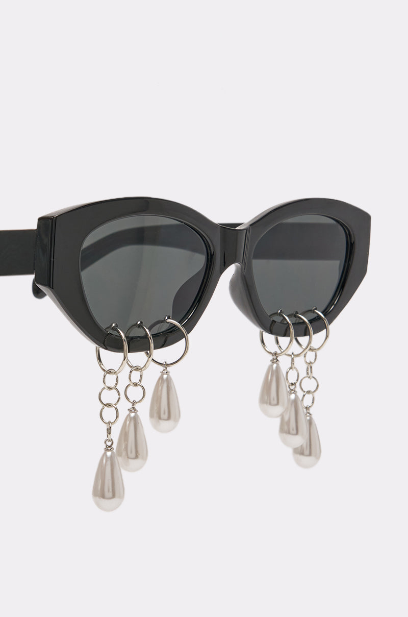 PEARL TEARS SUNGLASSES
