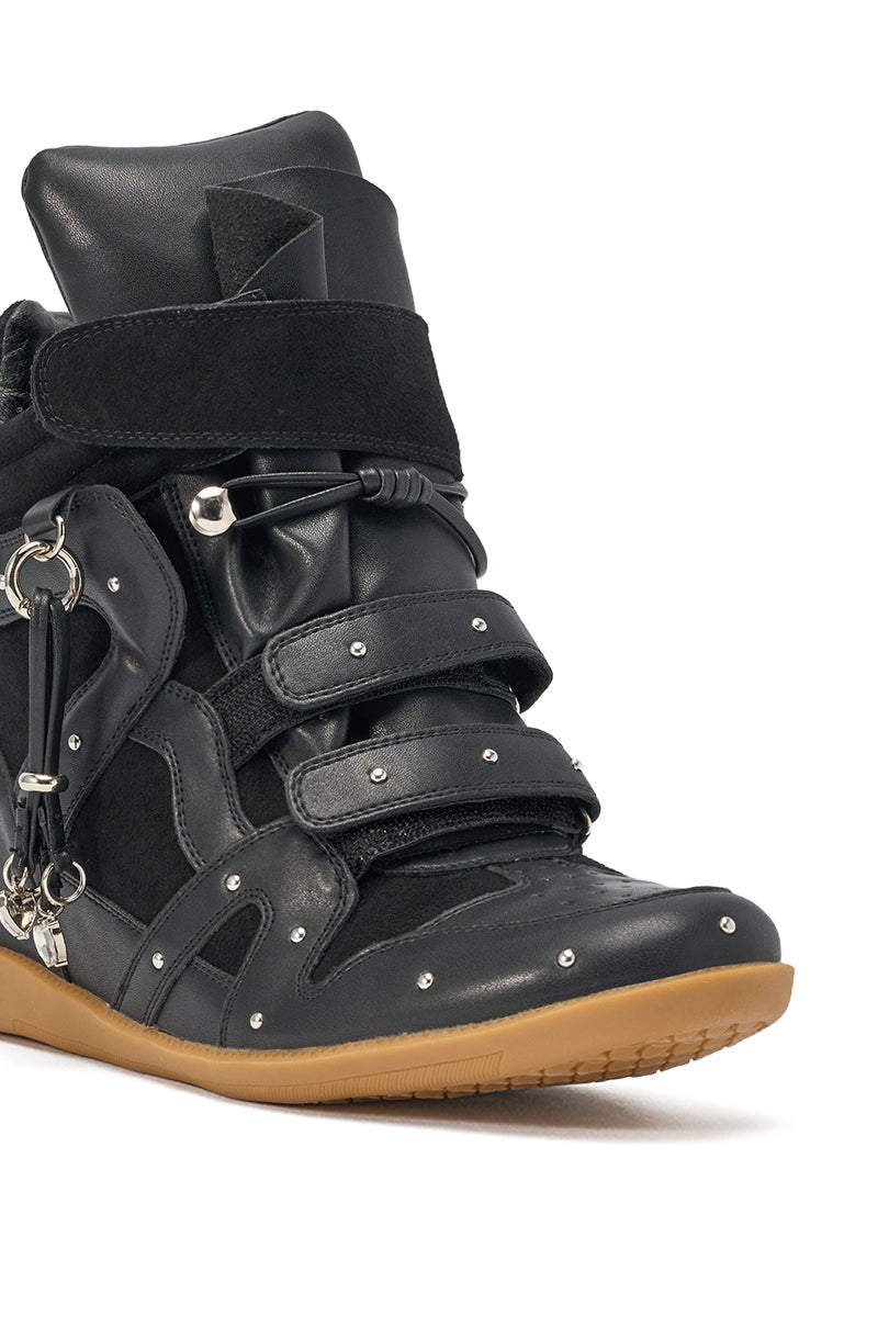 AKIRA GOLD RANGELEY BLACK SILVER HARDWARE EMBELLISHED WEDGE SNEAKER